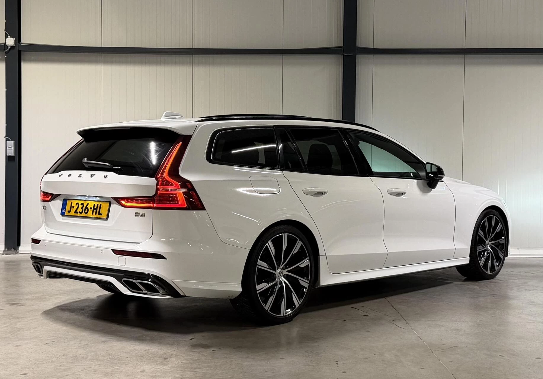 Hoofdafbeelding Volvo V60