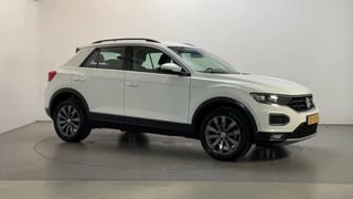 Volkswagen T-Roc 1.5 TSI 150pk DSG Style Navigatie Parkeersensoren DAB+ App-Connect