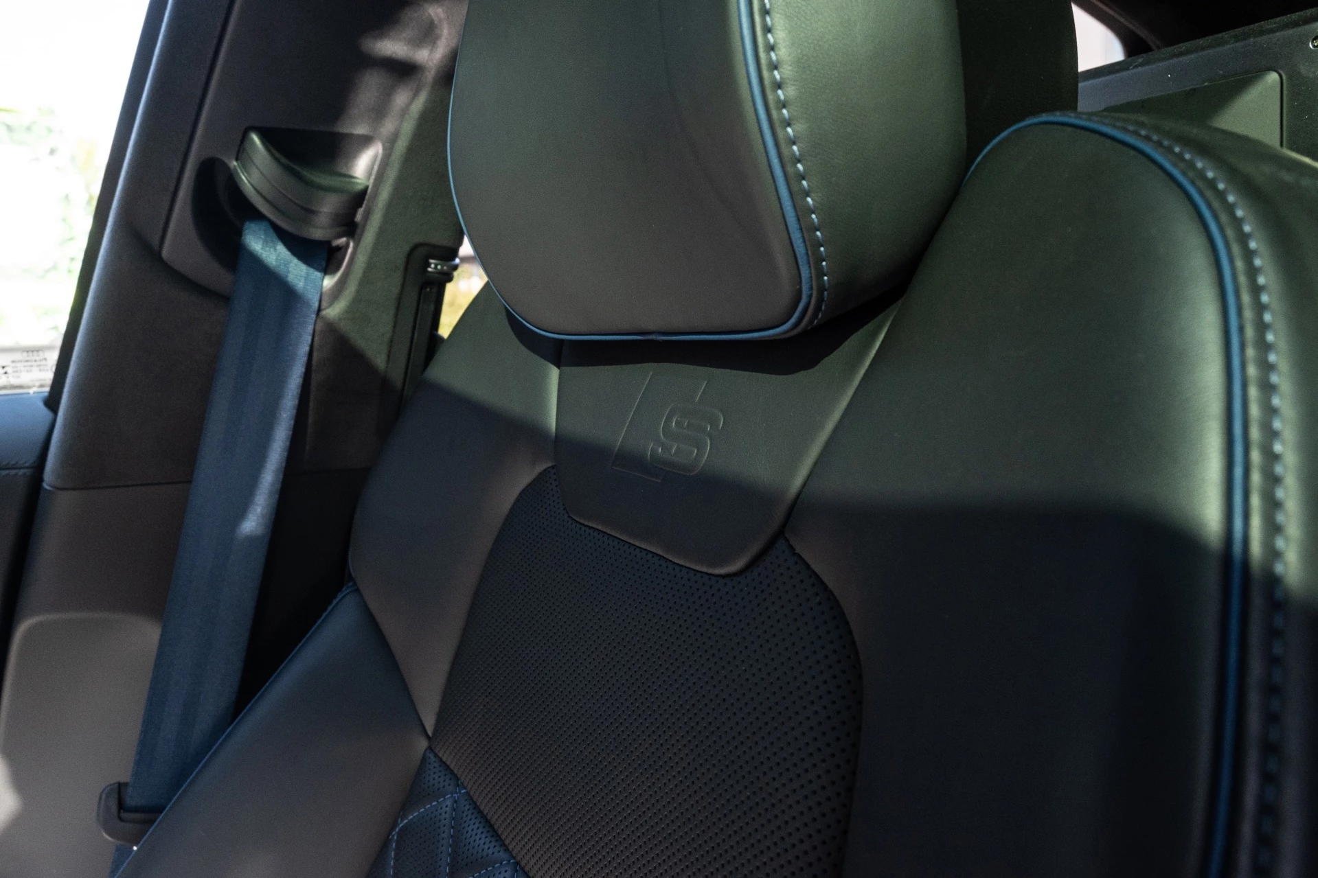 Hoofdafbeelding Audi A8