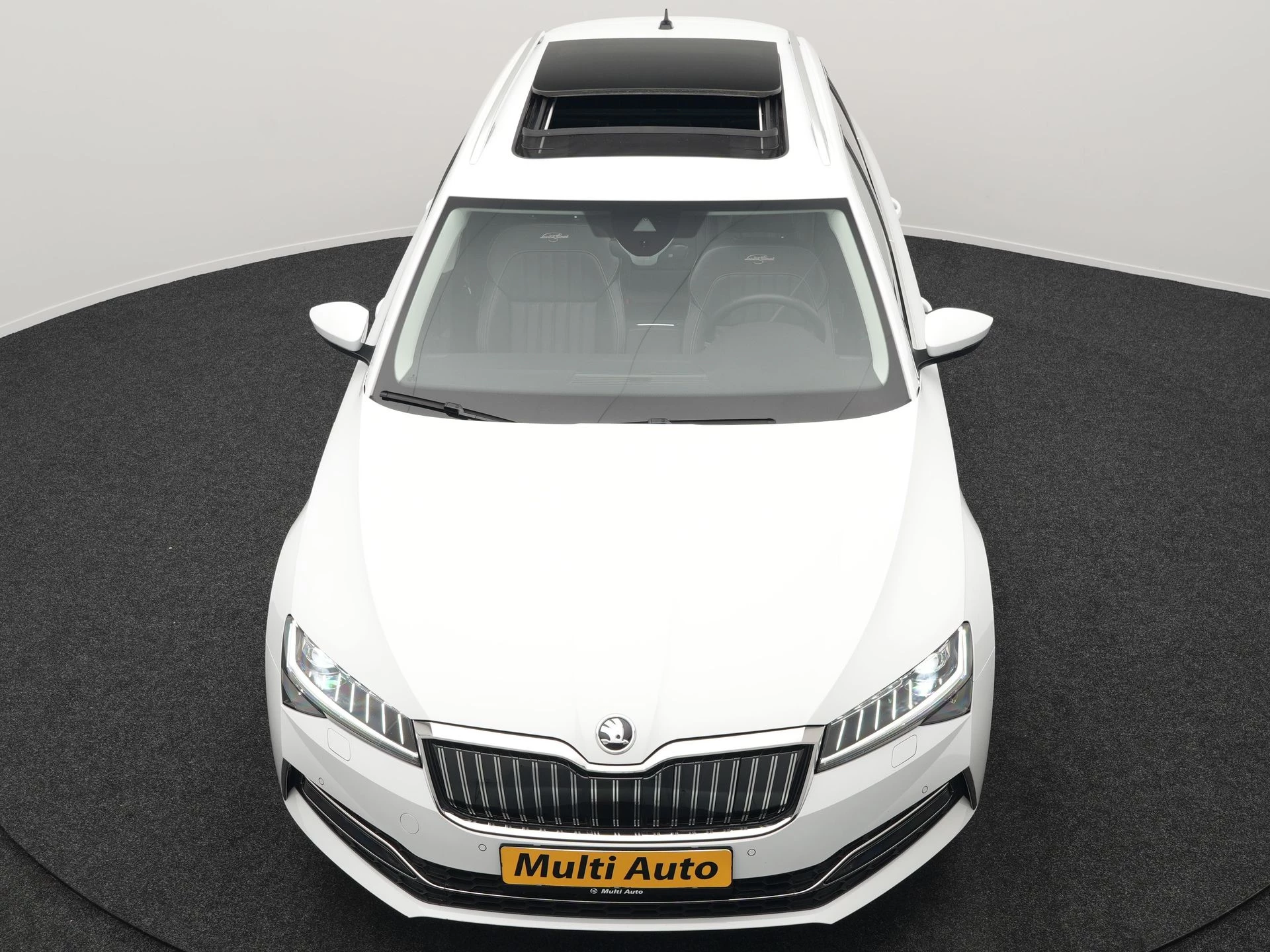 Hoofdafbeelding Škoda Superb