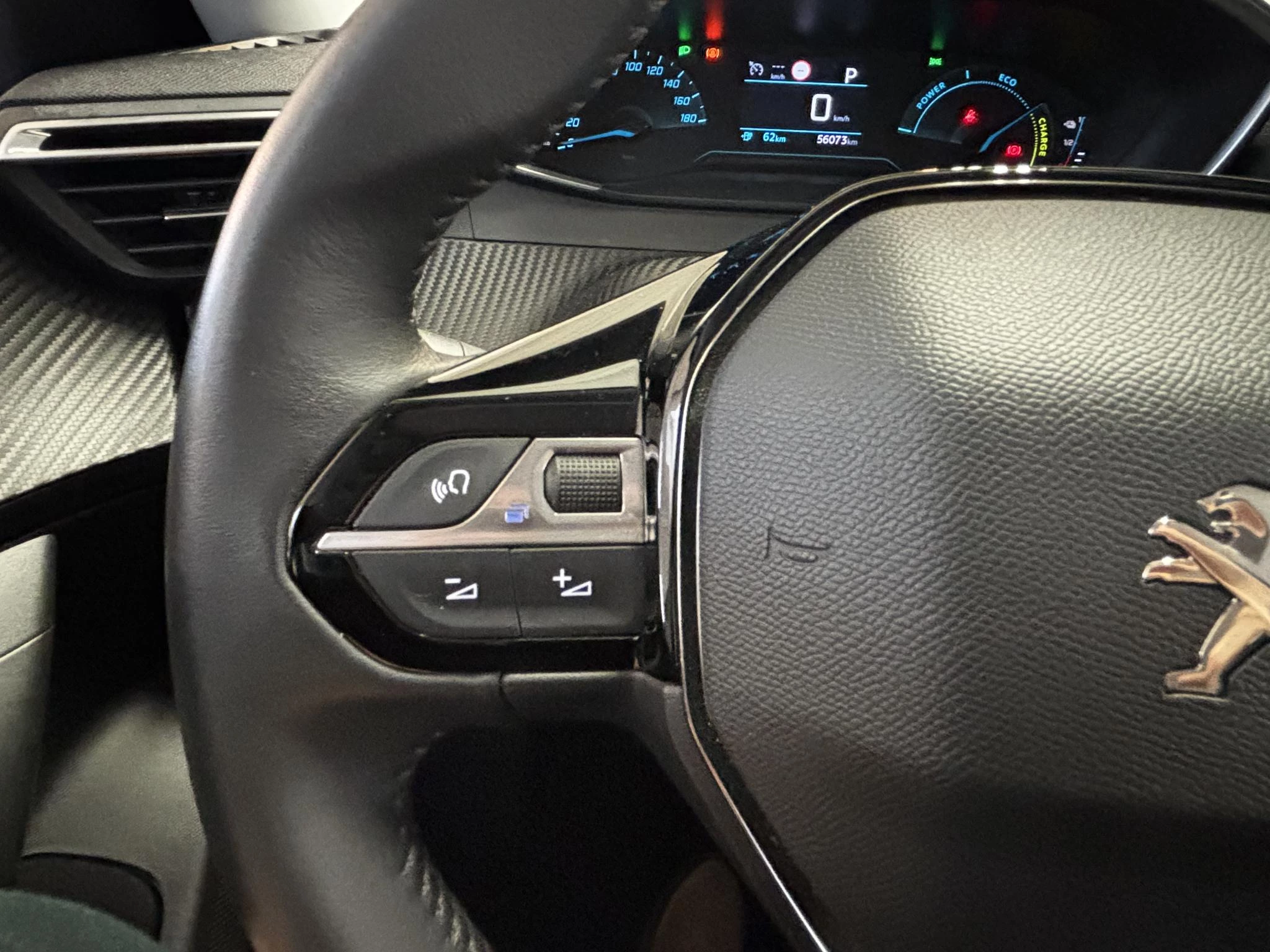 Hoofdafbeelding Peugeot e-2008