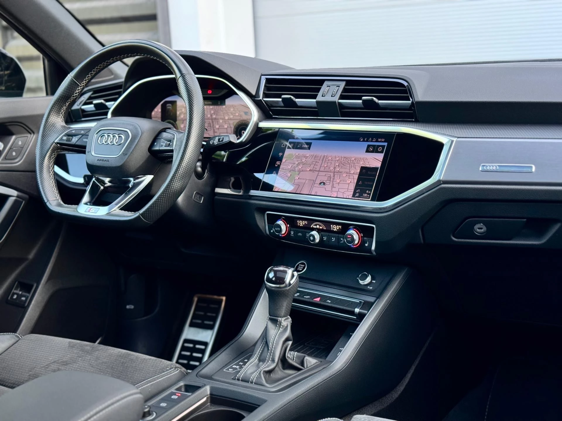 Hoofdafbeelding Audi Q3