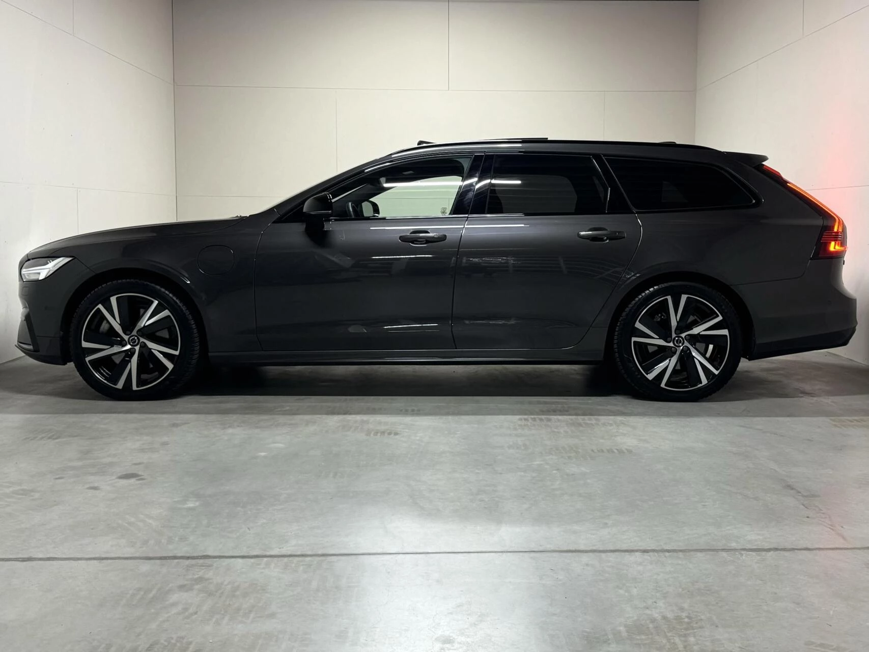 Hoofdafbeelding Volvo V90