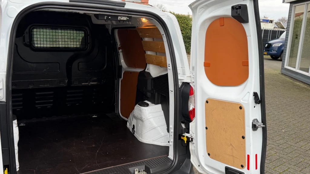 Hoofdafbeelding Ford Transit Courier