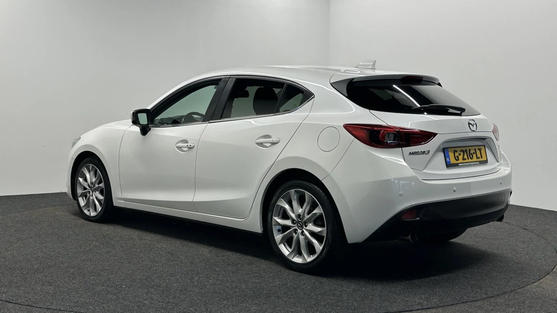 Hoofdafbeelding Mazda 3
