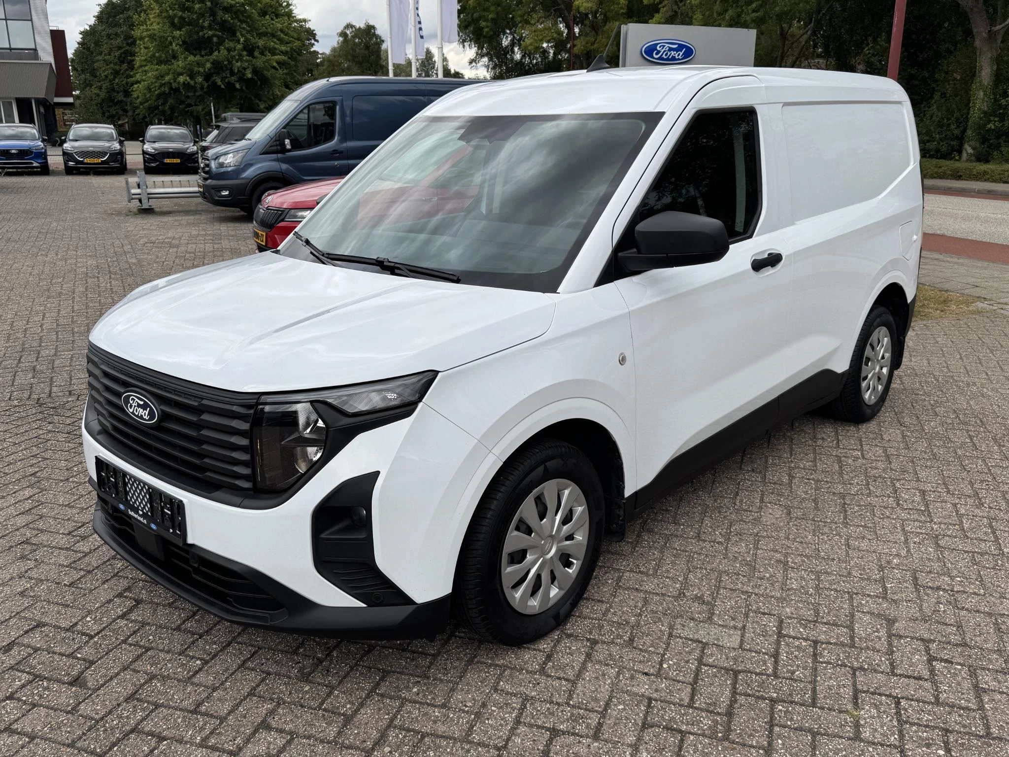 Hoofdafbeelding Ford Transit Courier