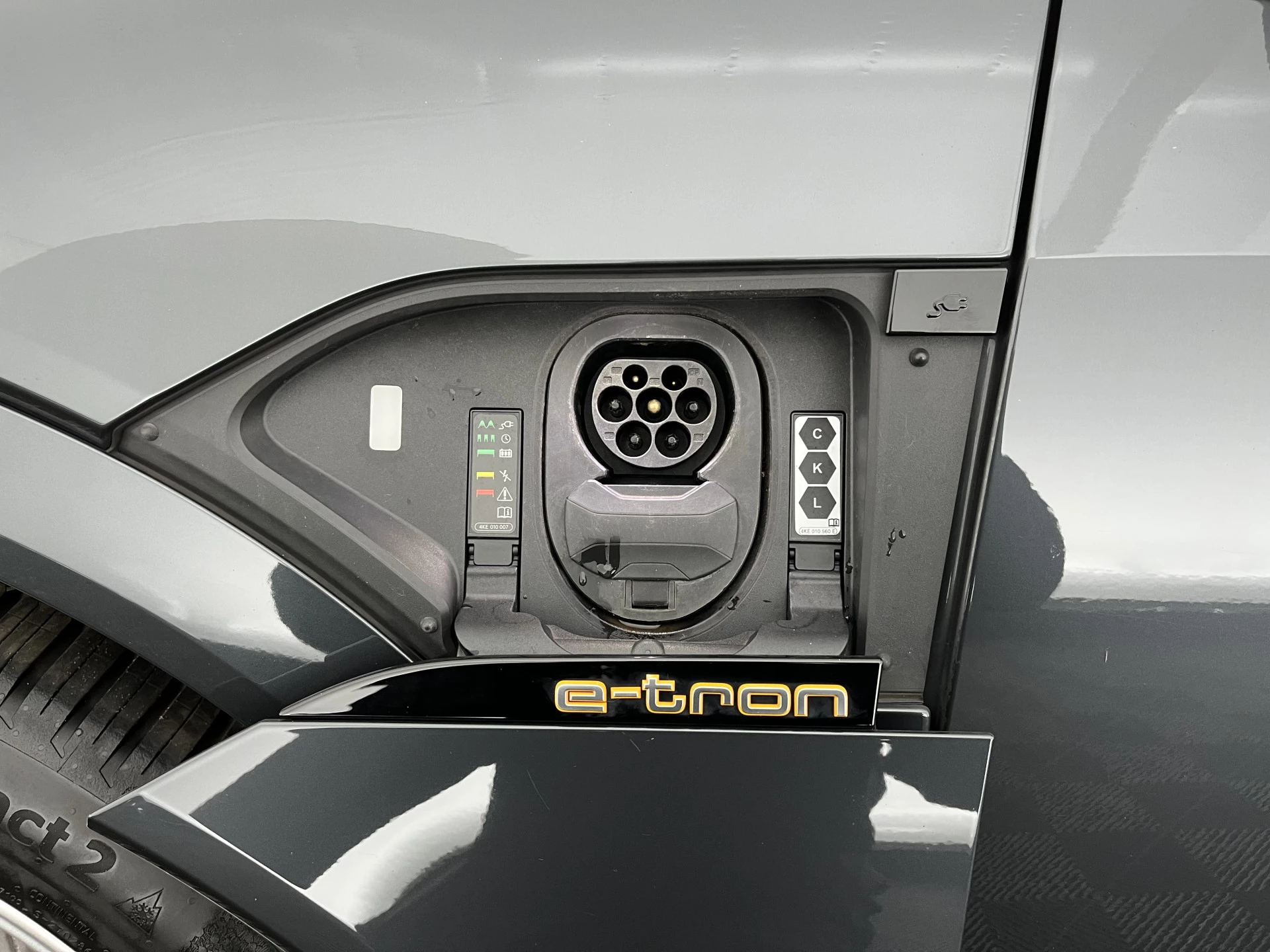 Hoofdafbeelding Audi e-tron