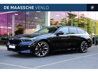 Hoofdafbeelding BMW 5 Serie BMW 5 Serie Touring 530e High Executive M Sport Automaat / Panoramadak / Trekhaak / Comfort Access / Stoelventilatie / Adaptieve LED / Harman Kardon / Live Cockpit Professional