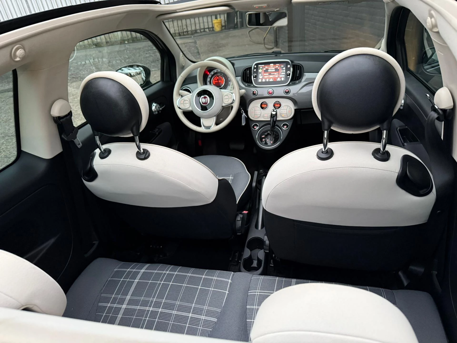 Hoofdafbeelding Fiat 500C