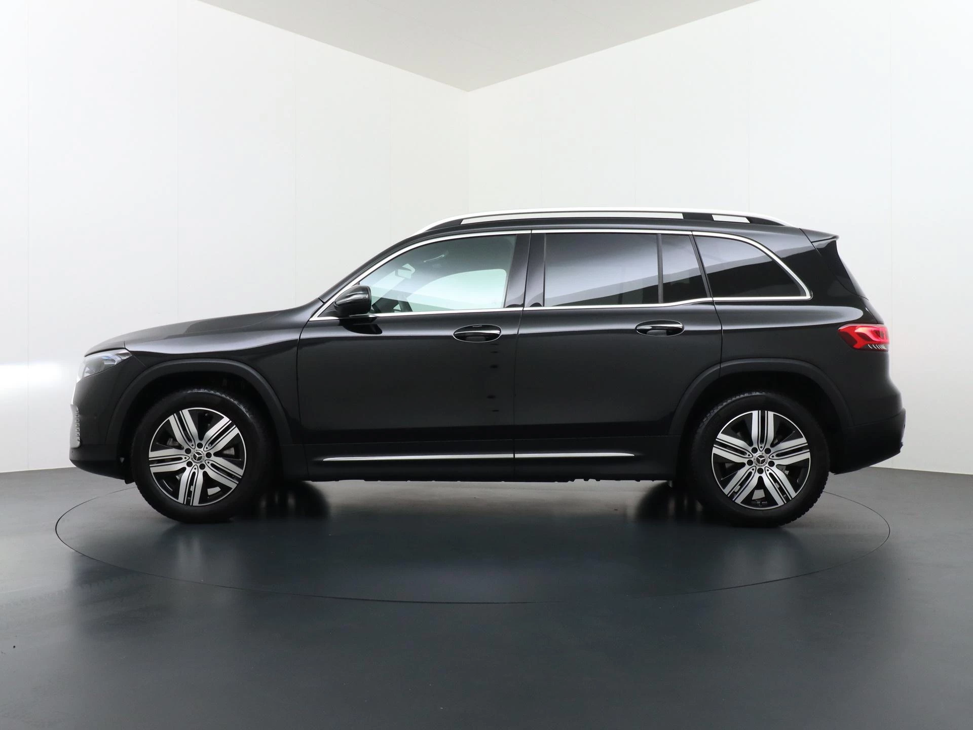 Hoofdafbeelding Mercedes-Benz EQB