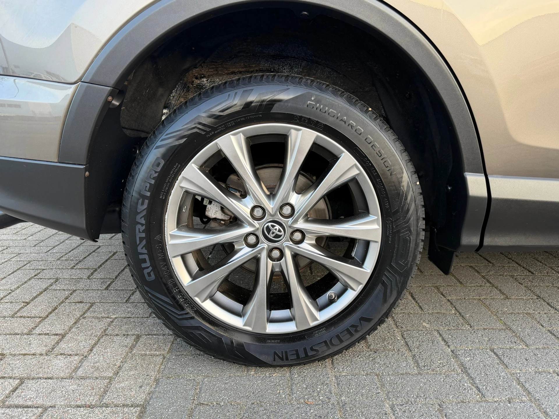 Hoofdafbeelding Toyota RAV4