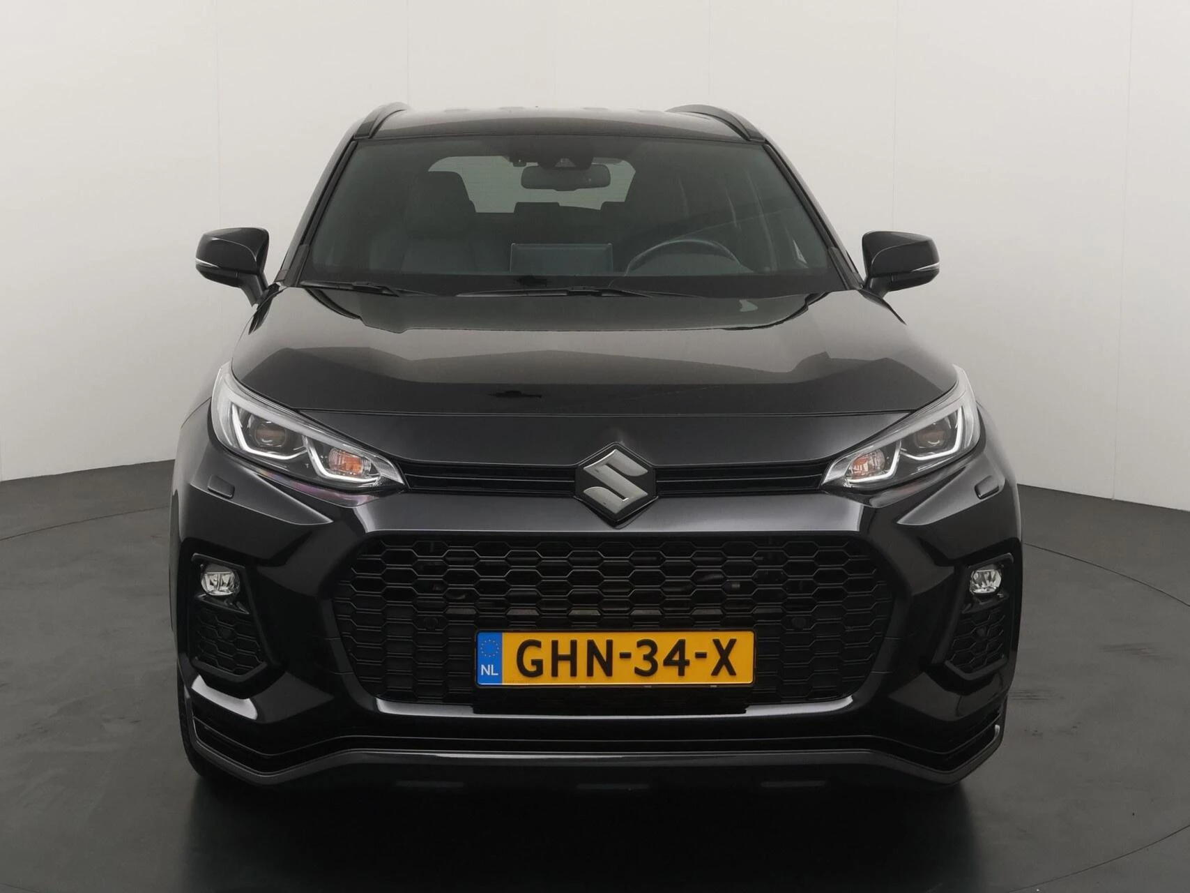 Hoofdafbeelding Suzuki Across