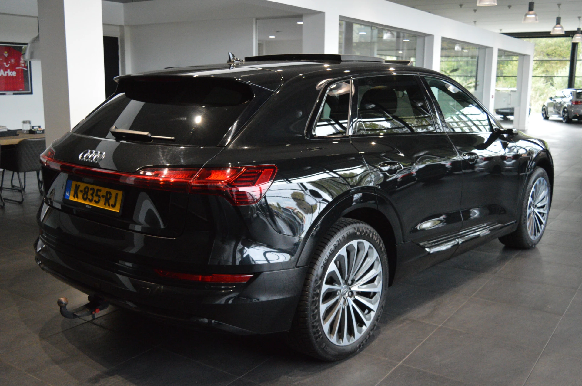 Hoofdafbeelding Audi e-tron