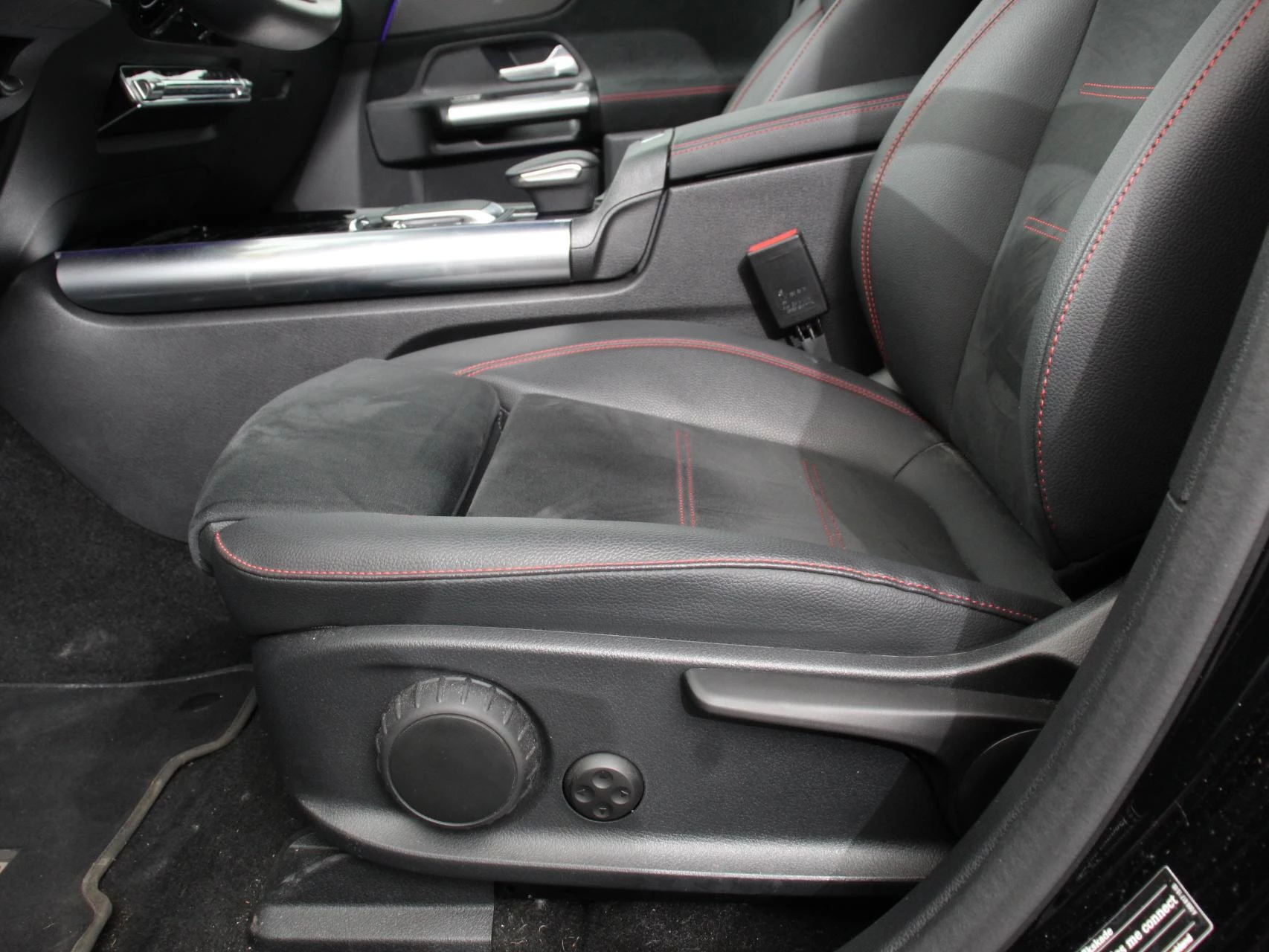 Hoofdafbeelding Mercedes-Benz EQA