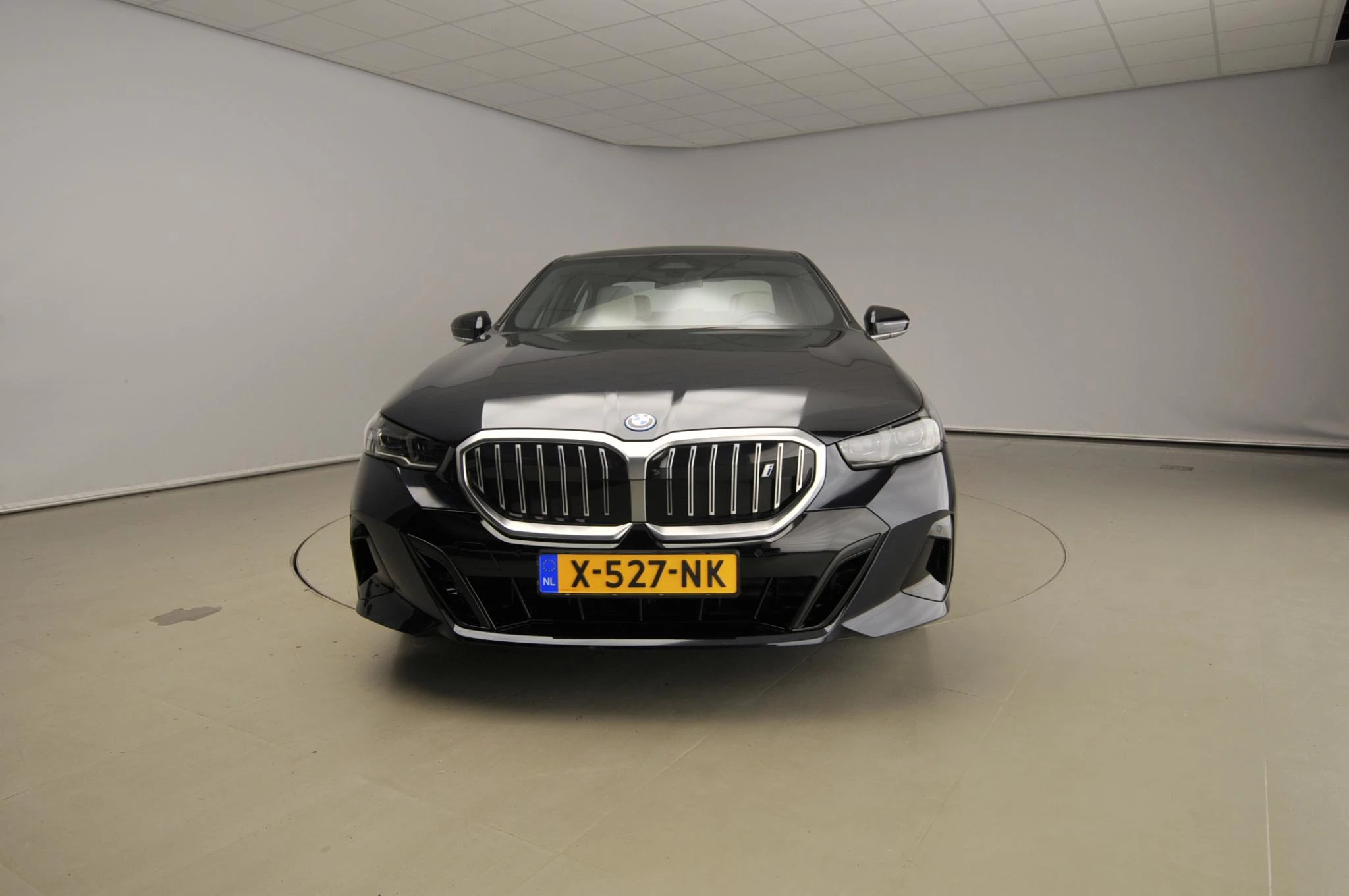 Hoofdafbeelding BMW i5