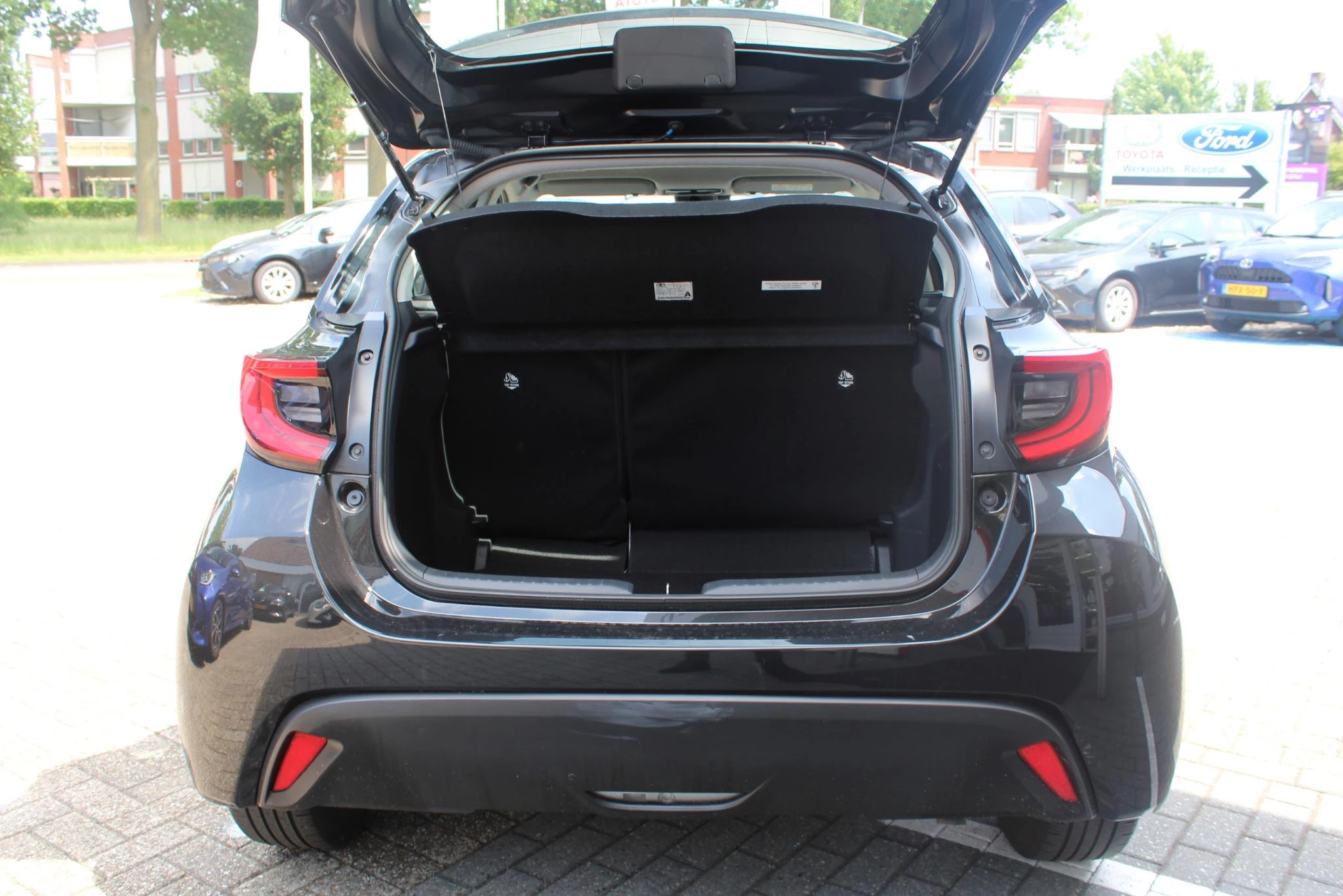 Hoofdafbeelding Toyota Yaris