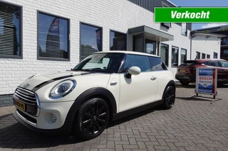 MINI Cooper 1.5 COOPER CHILI Pano Xenon Navi Black Wheel
