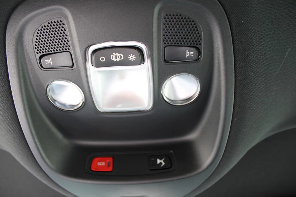 Hoofdafbeelding DS DS 4