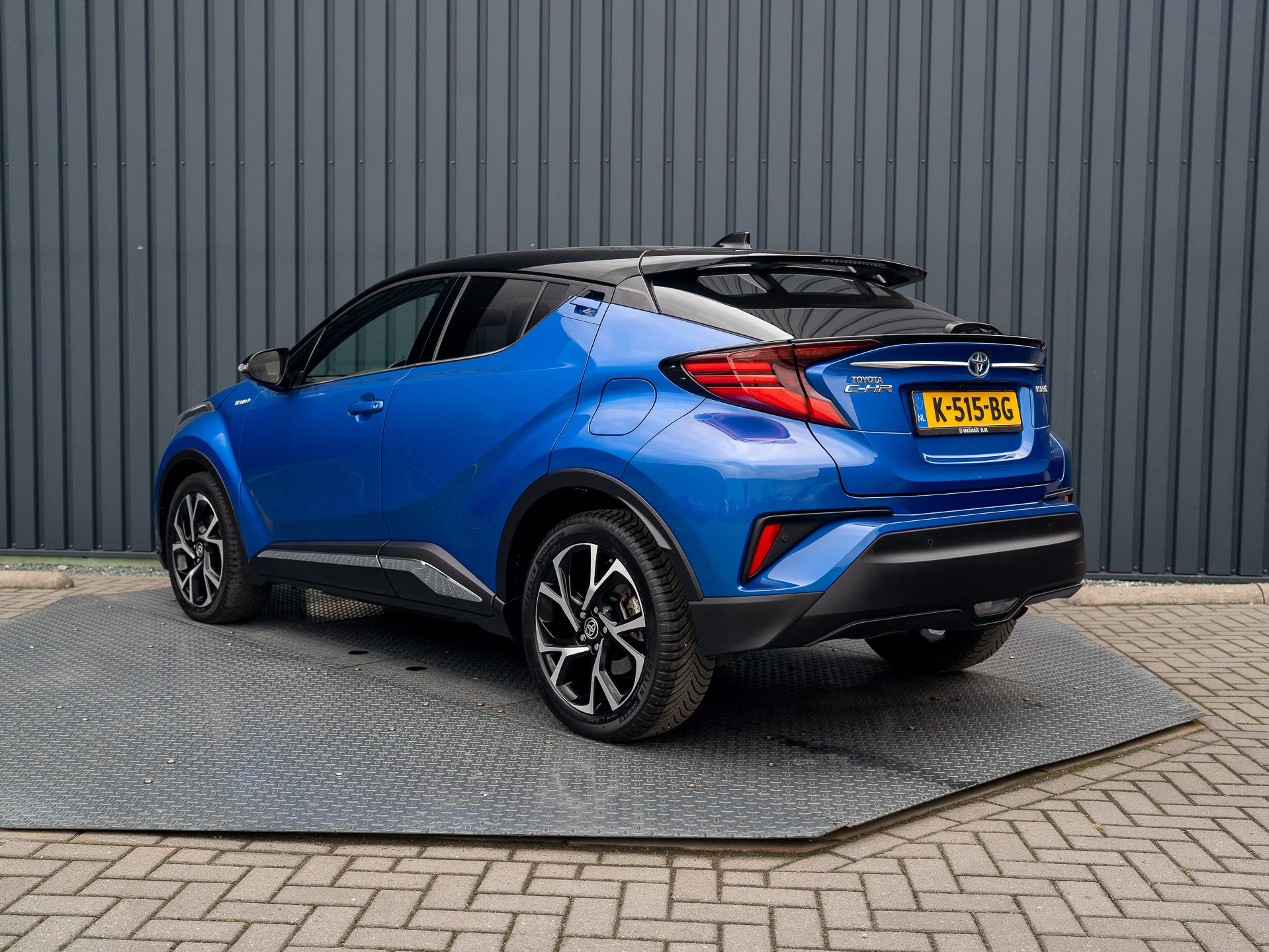 Hoofdafbeelding Toyota C-HR