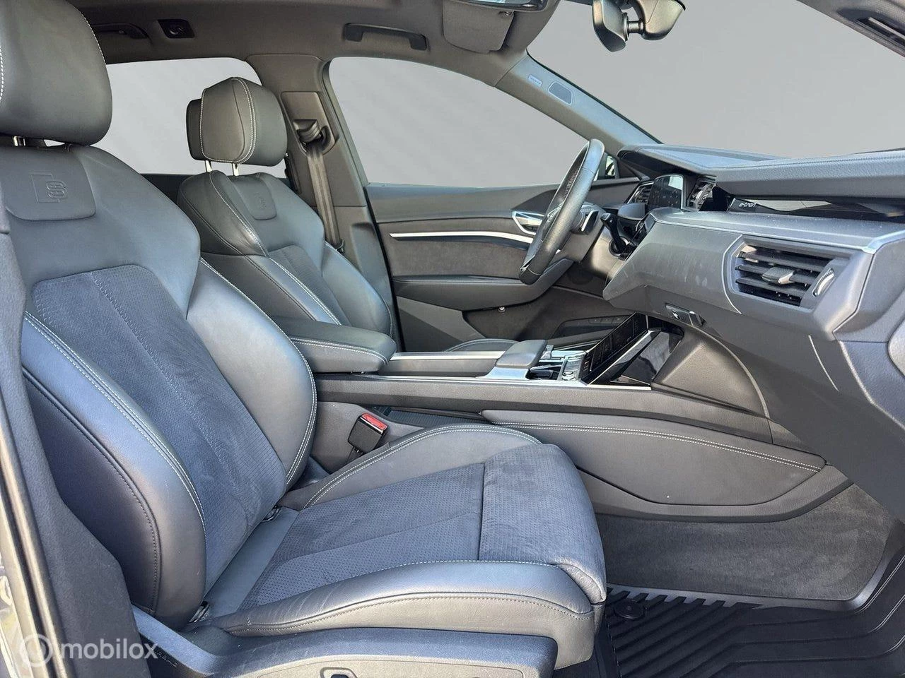 Hoofdafbeelding Audi Q8 e-tron