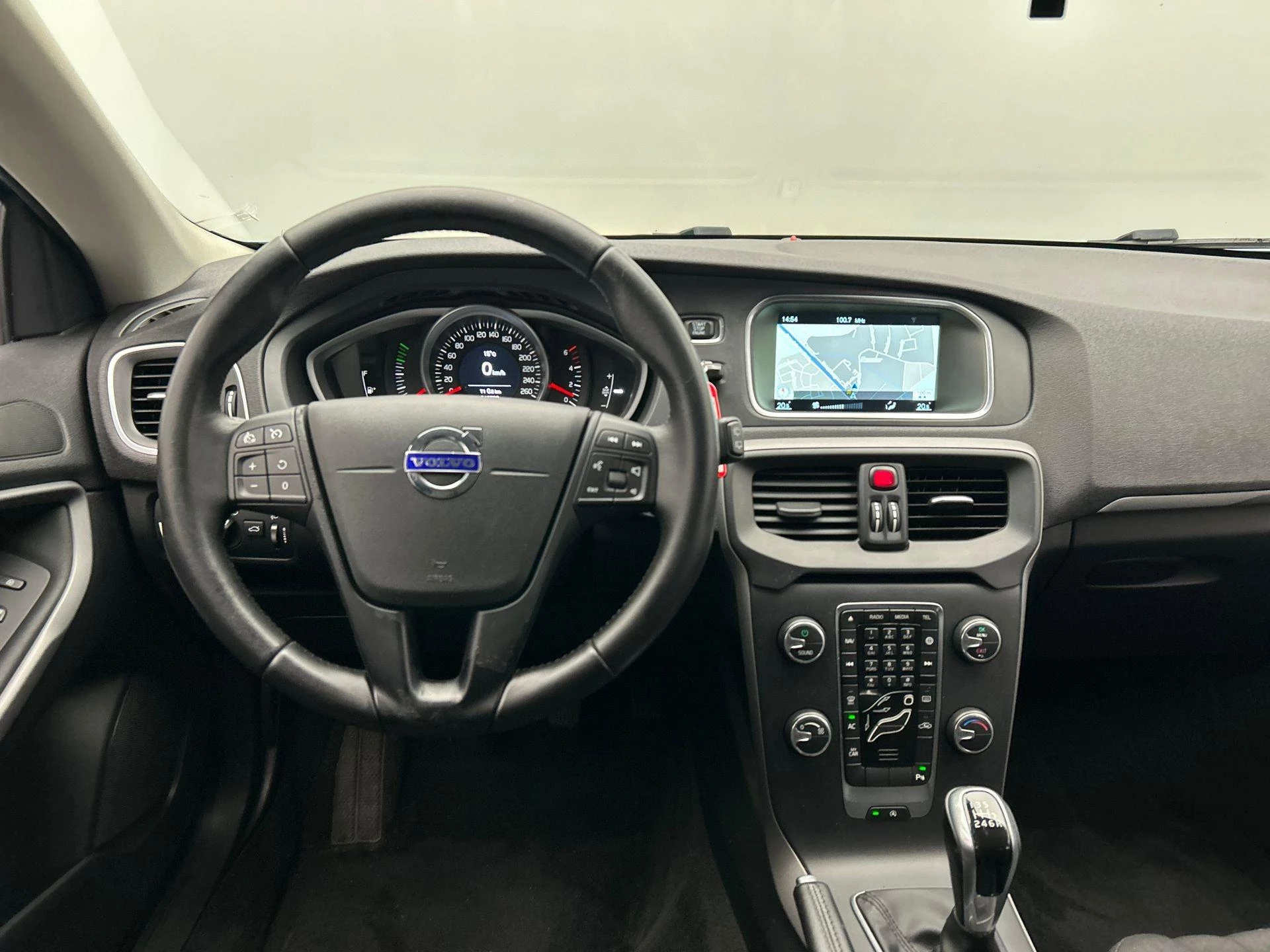 Hoofdafbeelding Volvo V40