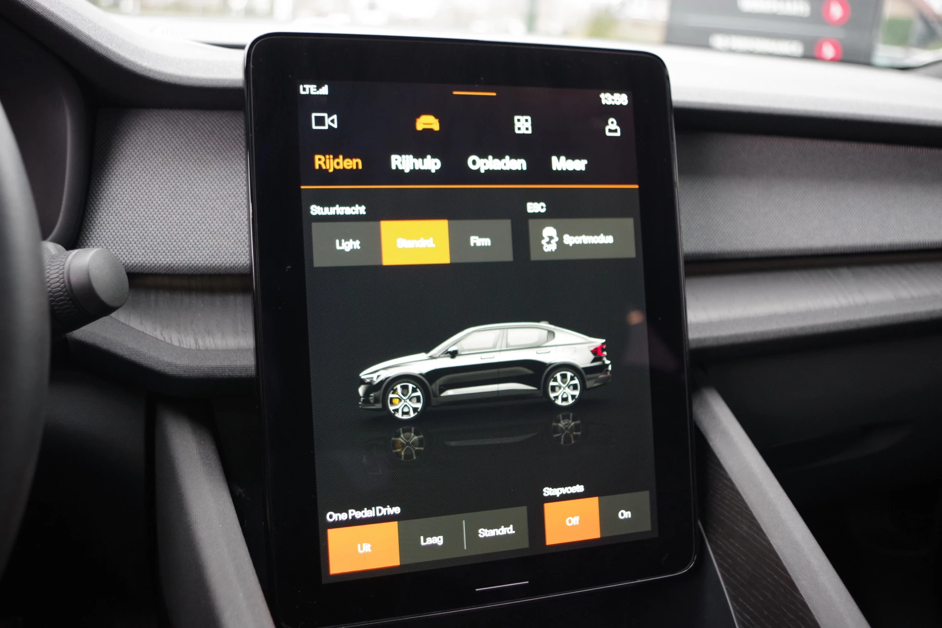 Hoofdafbeelding Polestar 2