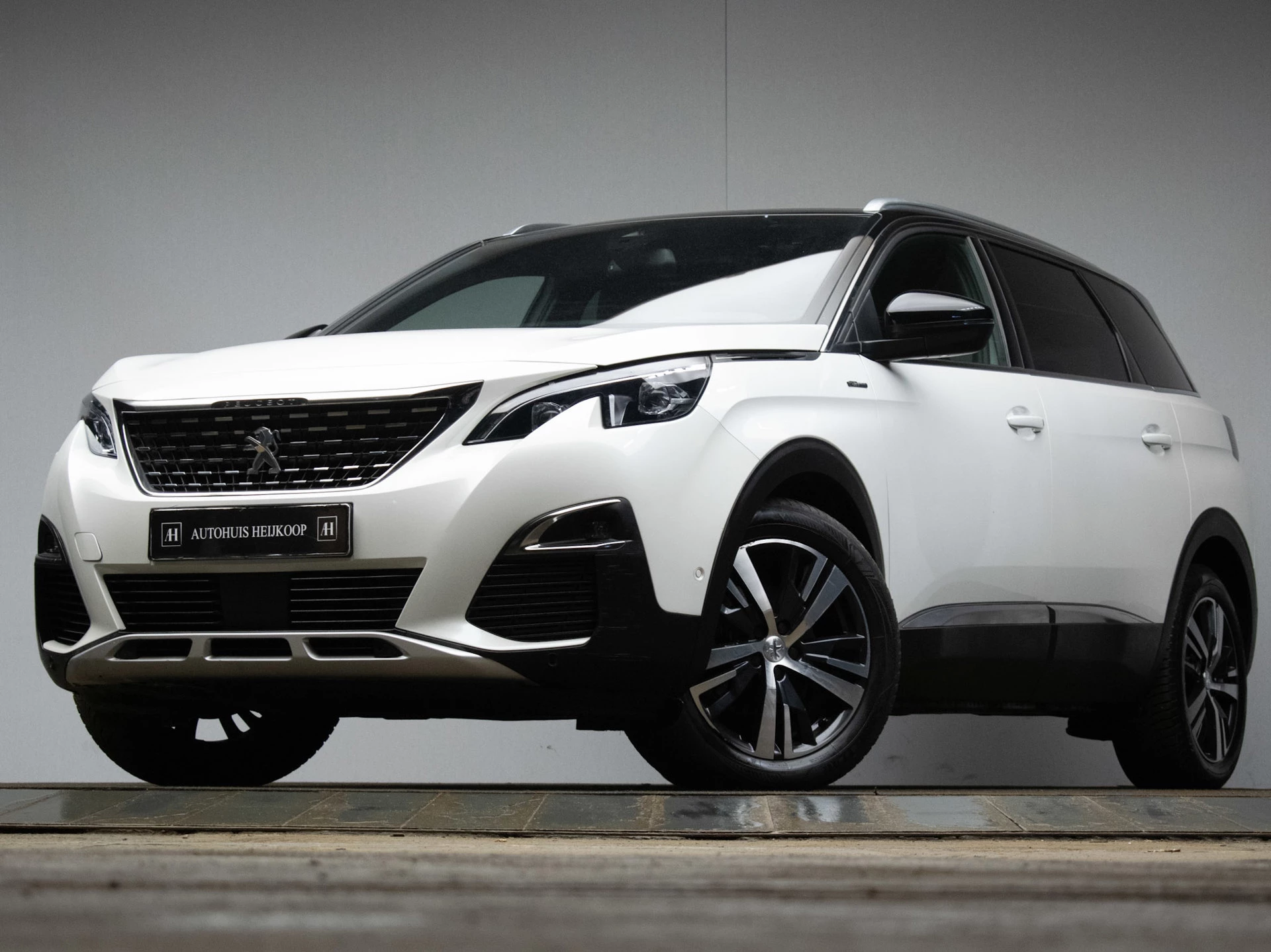 Hoofdafbeelding Peugeot 5008