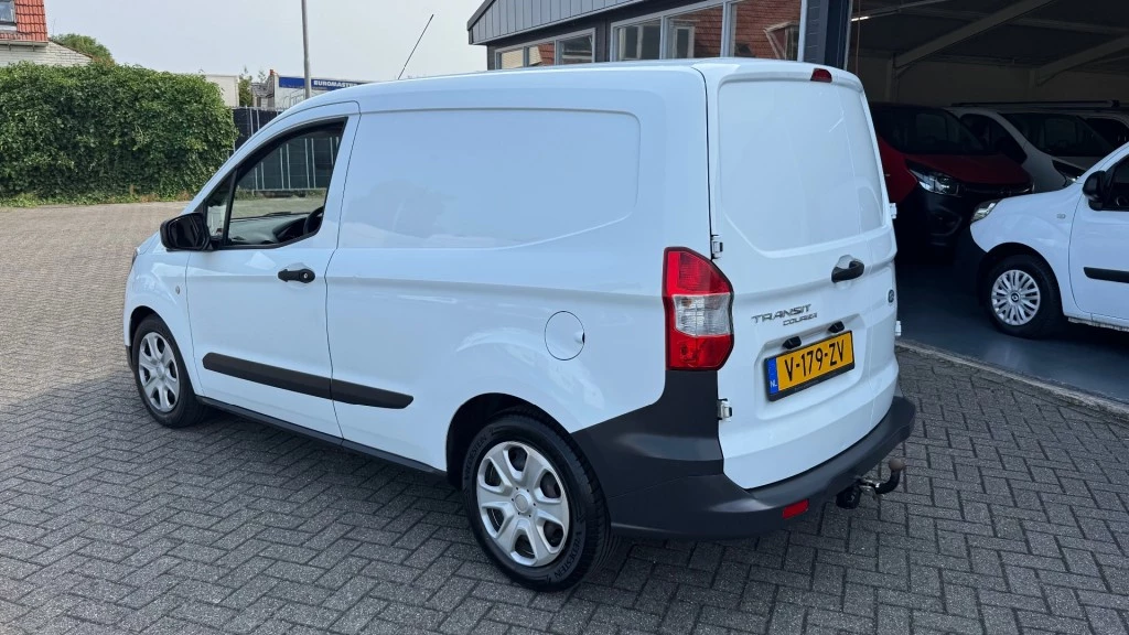 Hoofdafbeelding Ford Transit Courier