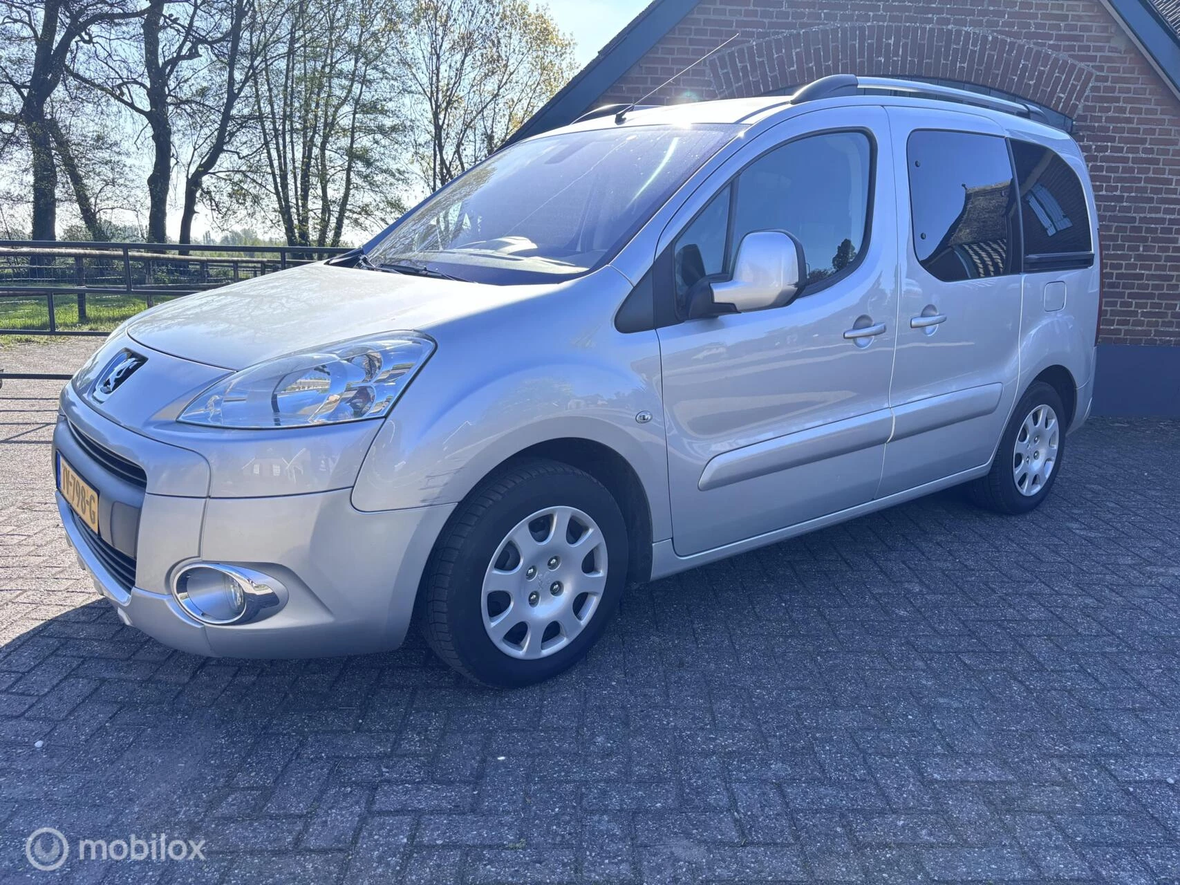 Hoofdafbeelding Peugeot Partner