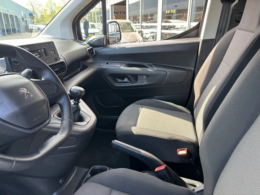 Hoofdafbeelding Peugeot Partner