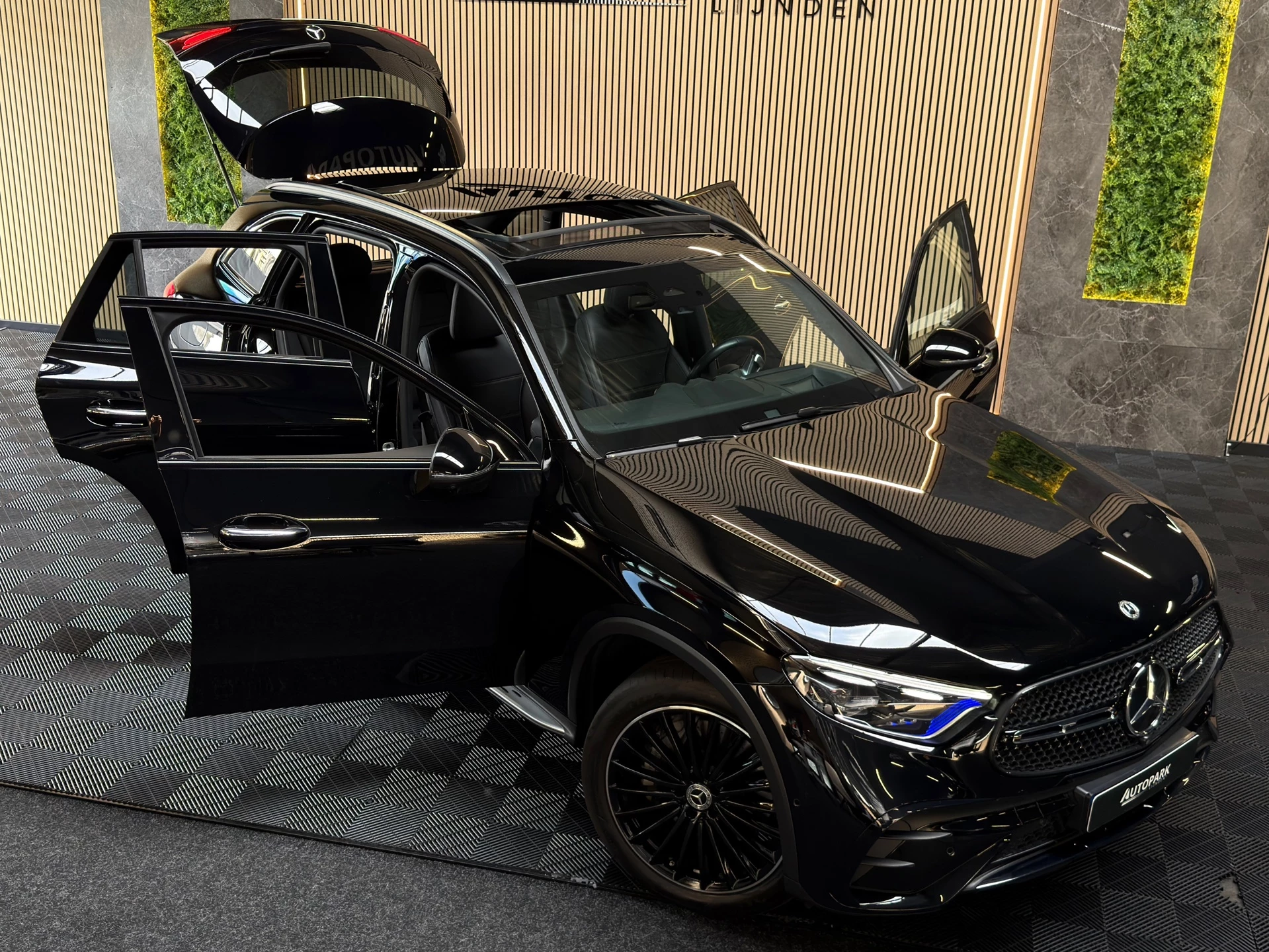 Hoofdafbeelding Mercedes-Benz GLC