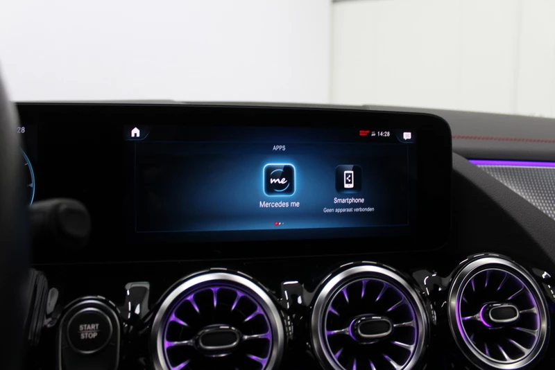 Hoofdafbeelding Mercedes-Benz EQA