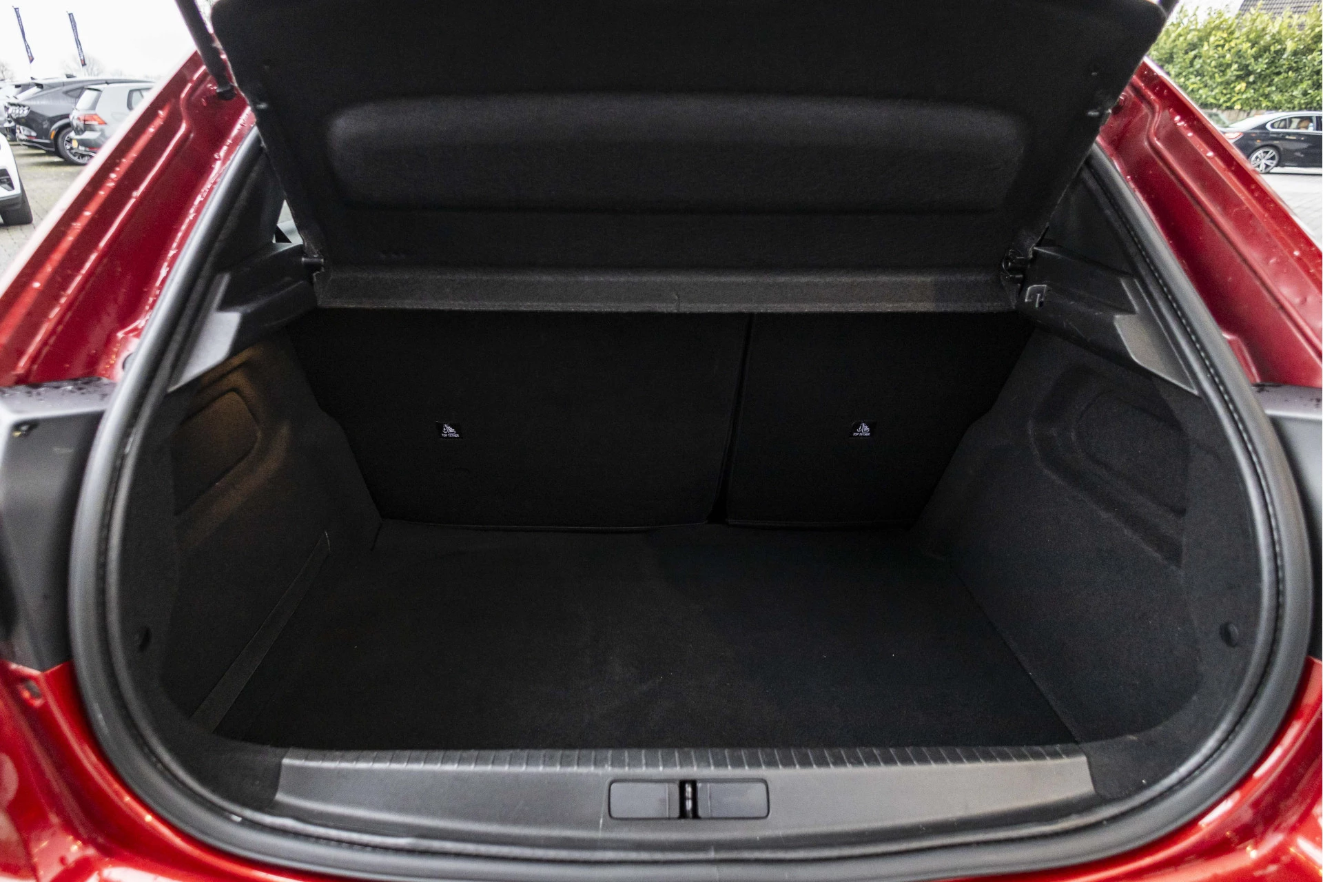 Hoofdafbeelding Peugeot e-208