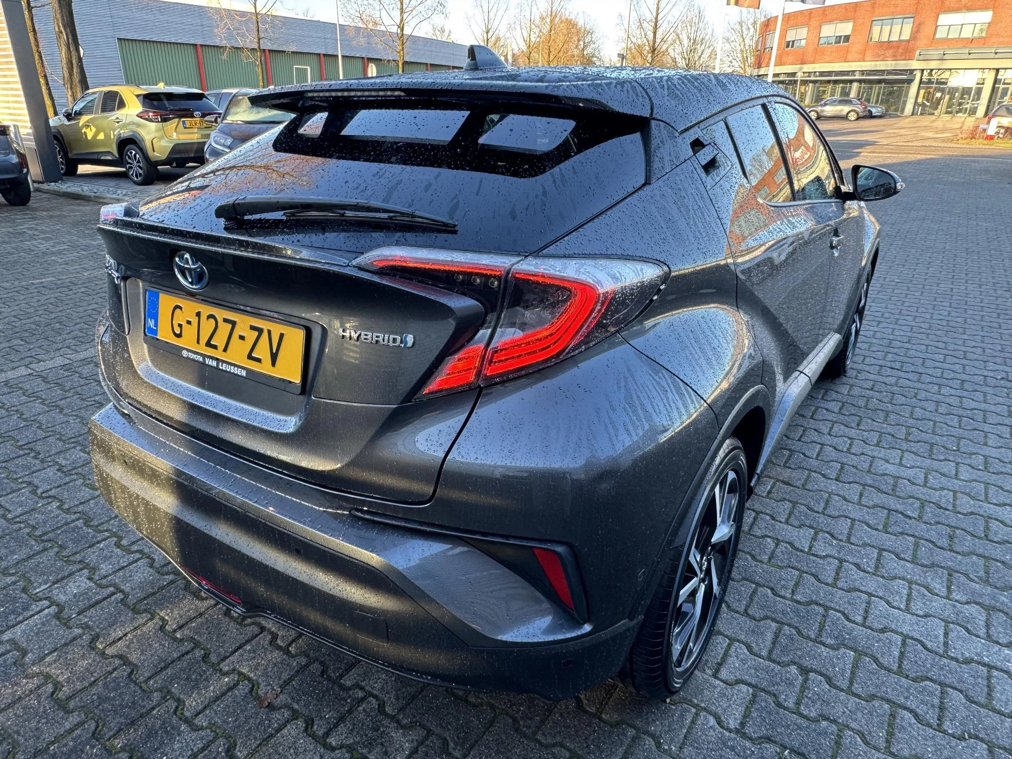 Hoofdafbeelding Toyota C-HR