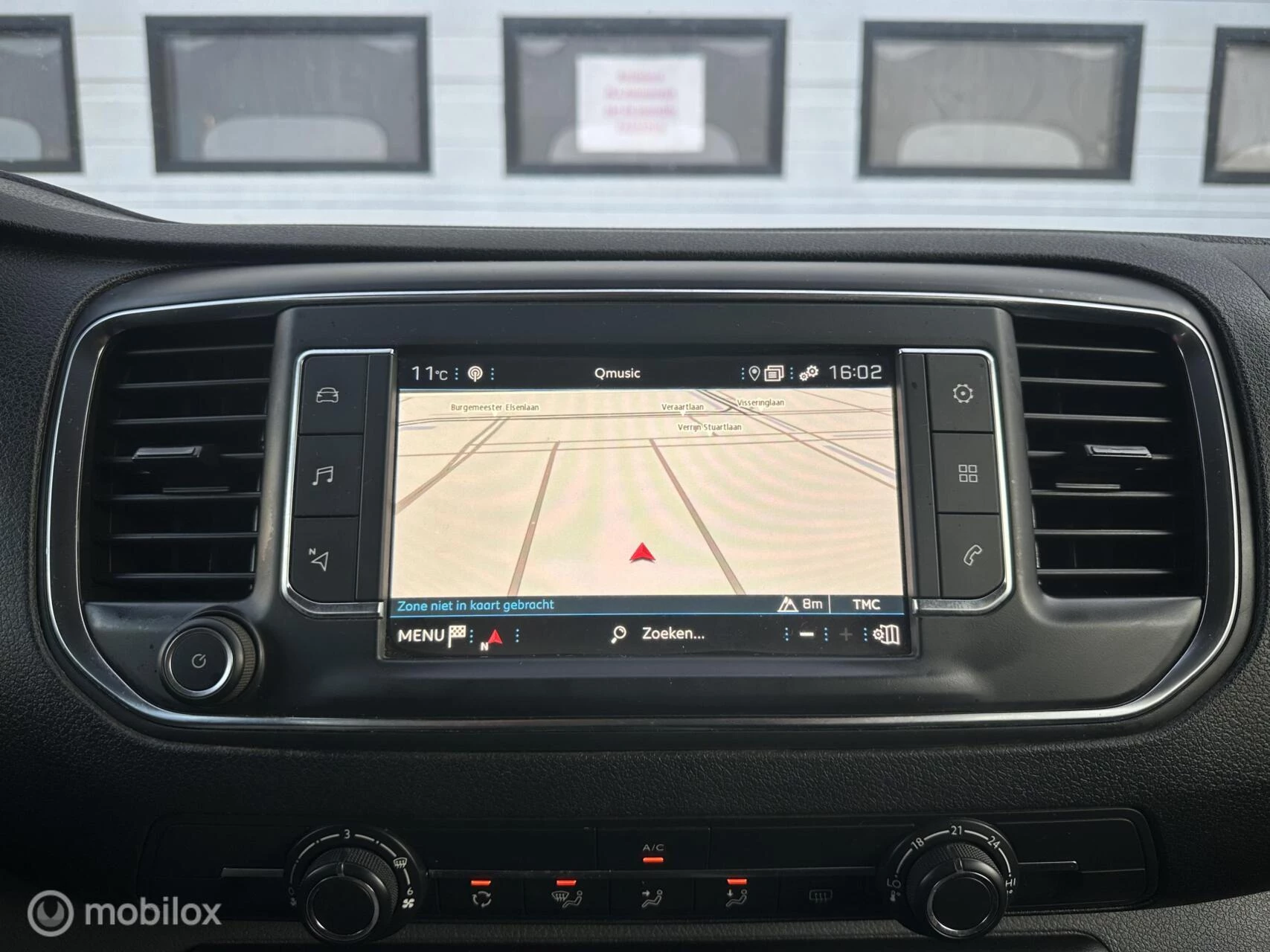 Hoofdafbeelding Peugeot Traveller