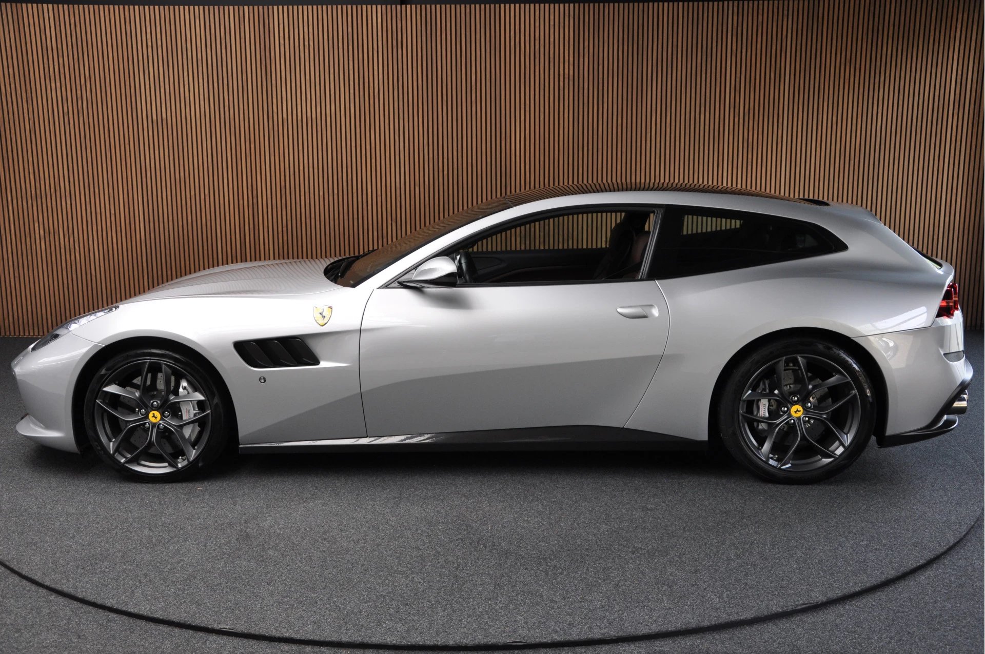 Hoofdafbeelding Ferrari GTC4Lusso