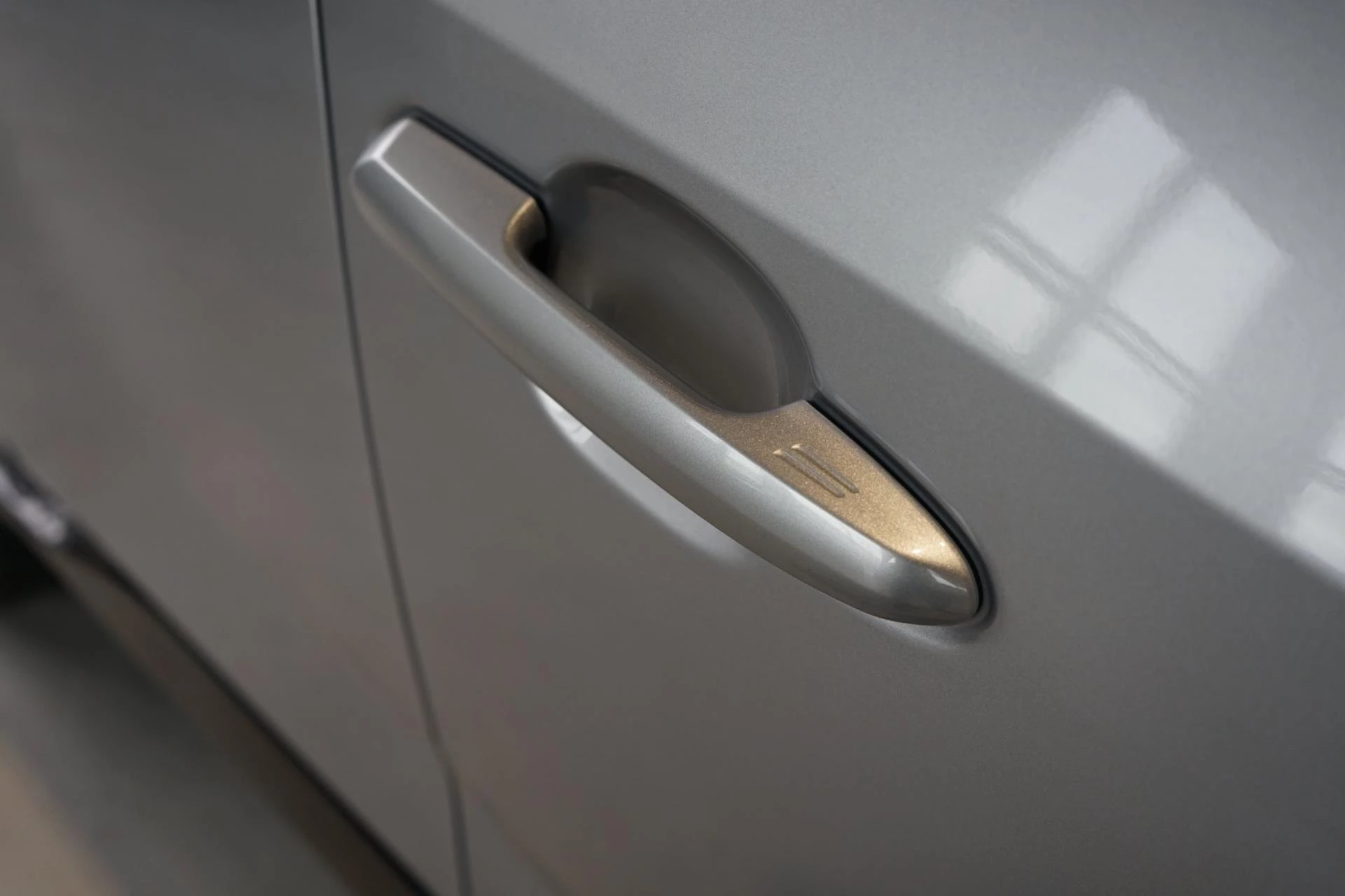 Hoofdafbeelding Suzuki Across