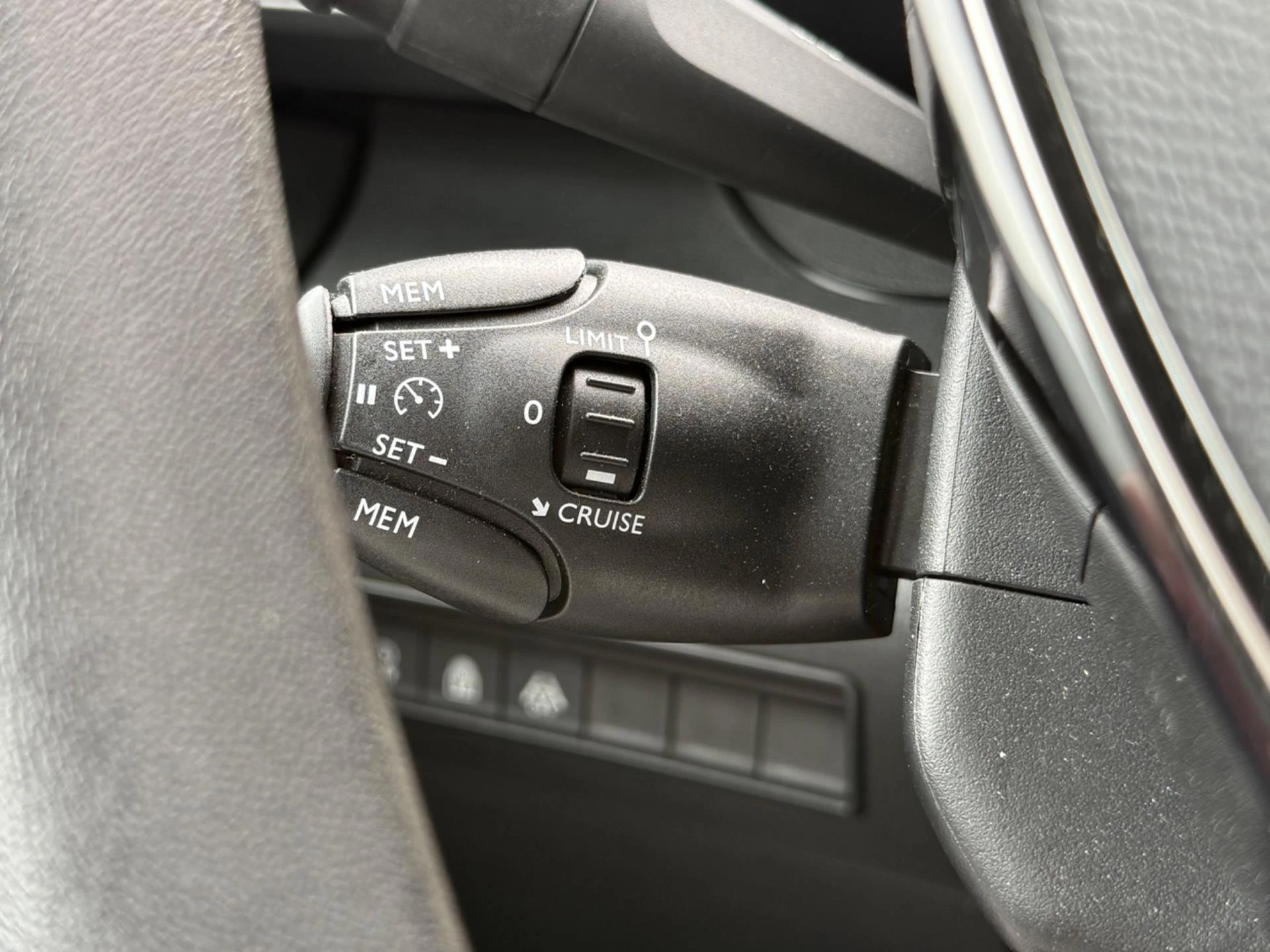 Hoofdafbeelding Peugeot Rifter