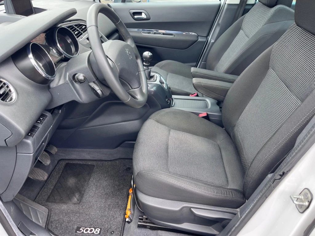 Hoofdafbeelding Peugeot 5008
