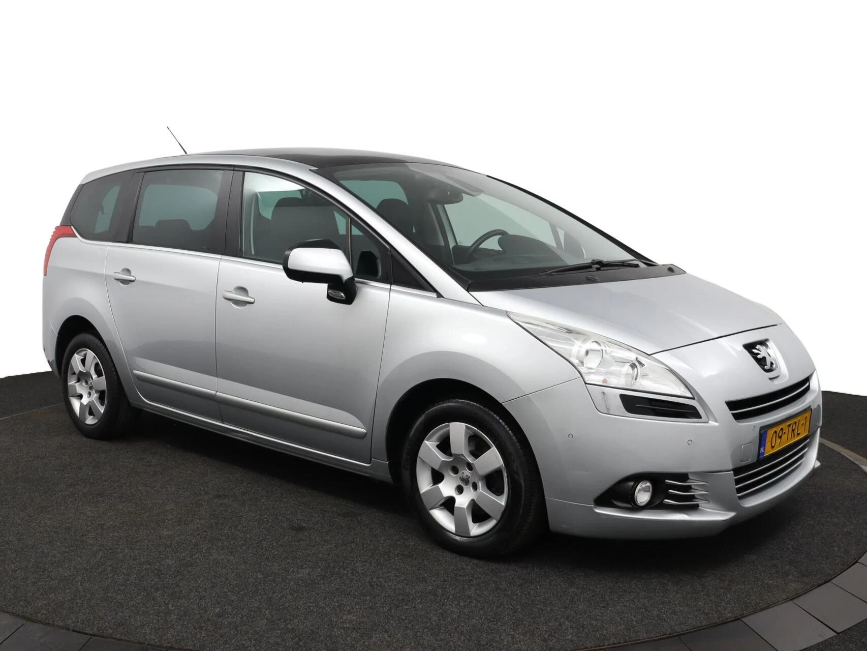 Hoofdafbeelding Peugeot 5008