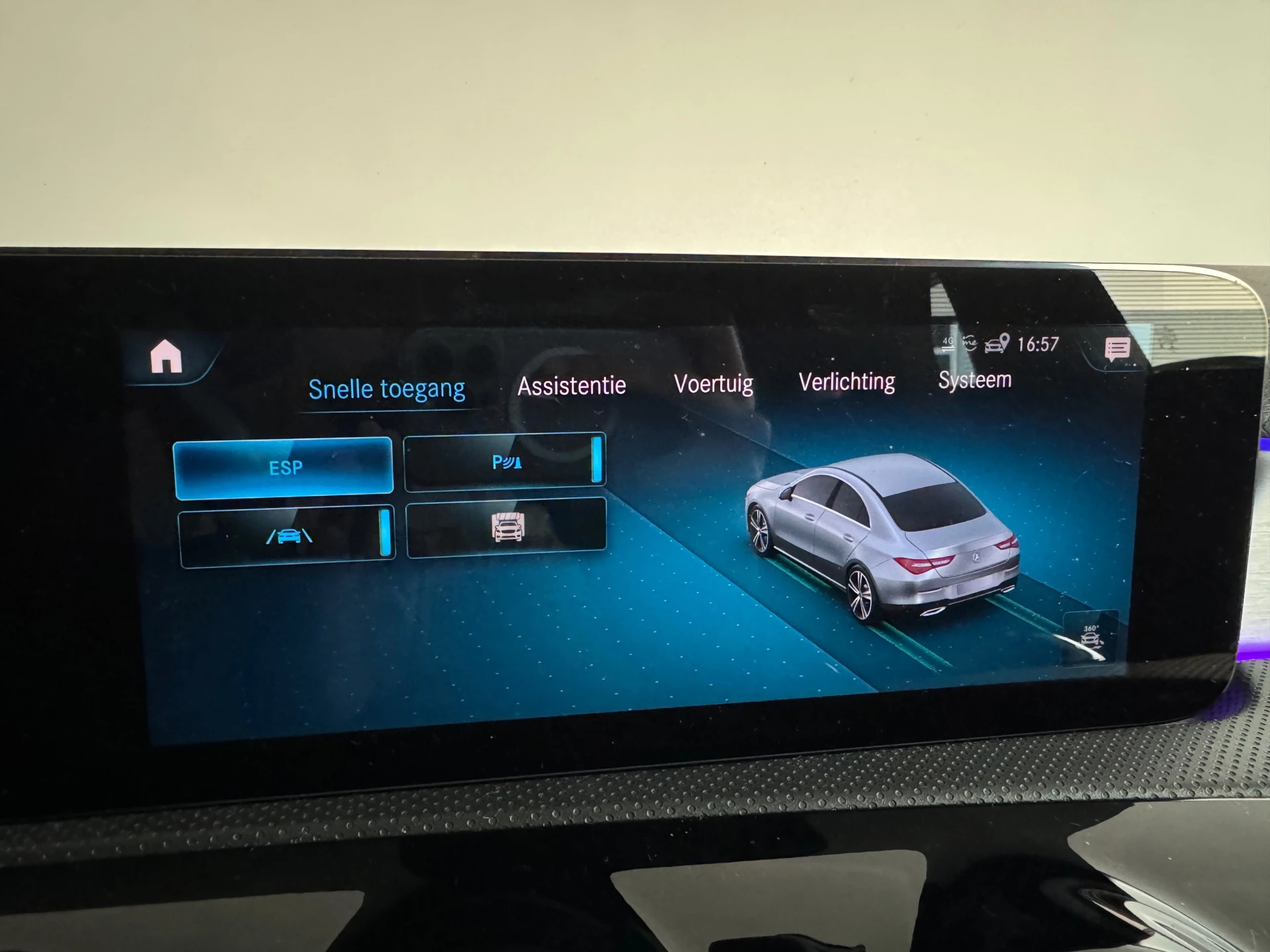 Hoofdafbeelding Mercedes-Benz CLA
