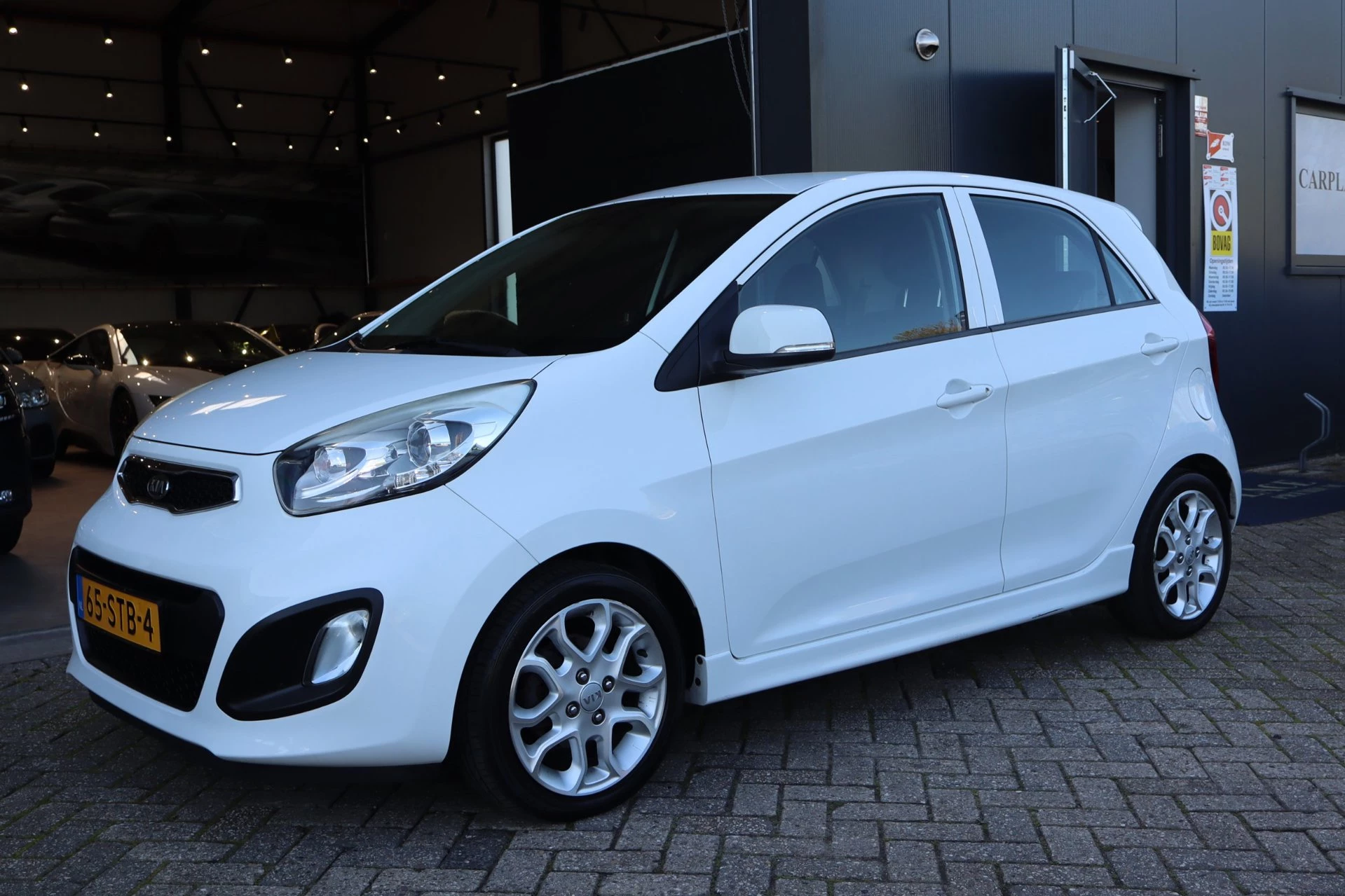 Hoofdafbeelding Kia Picanto