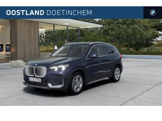 BMW iX1 eDrive20 Pure Edition / Adaptieve LED / Comfort Access / Parking Assistant / Stoelverwarming