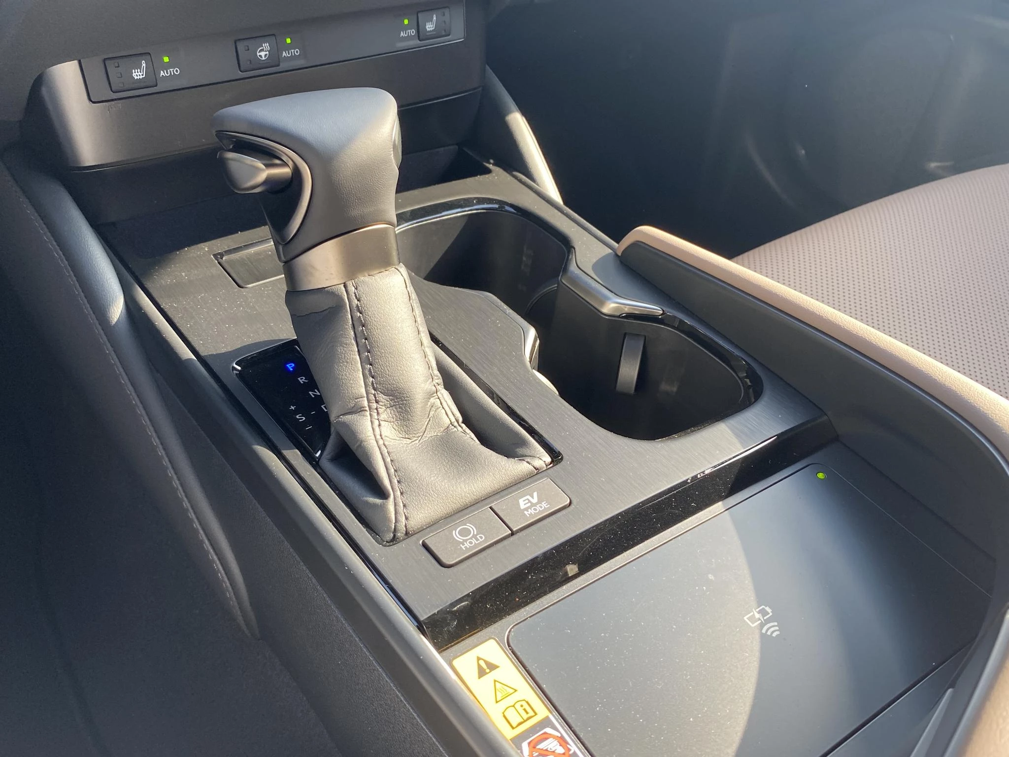 Hoofdafbeelding Lexus ES
