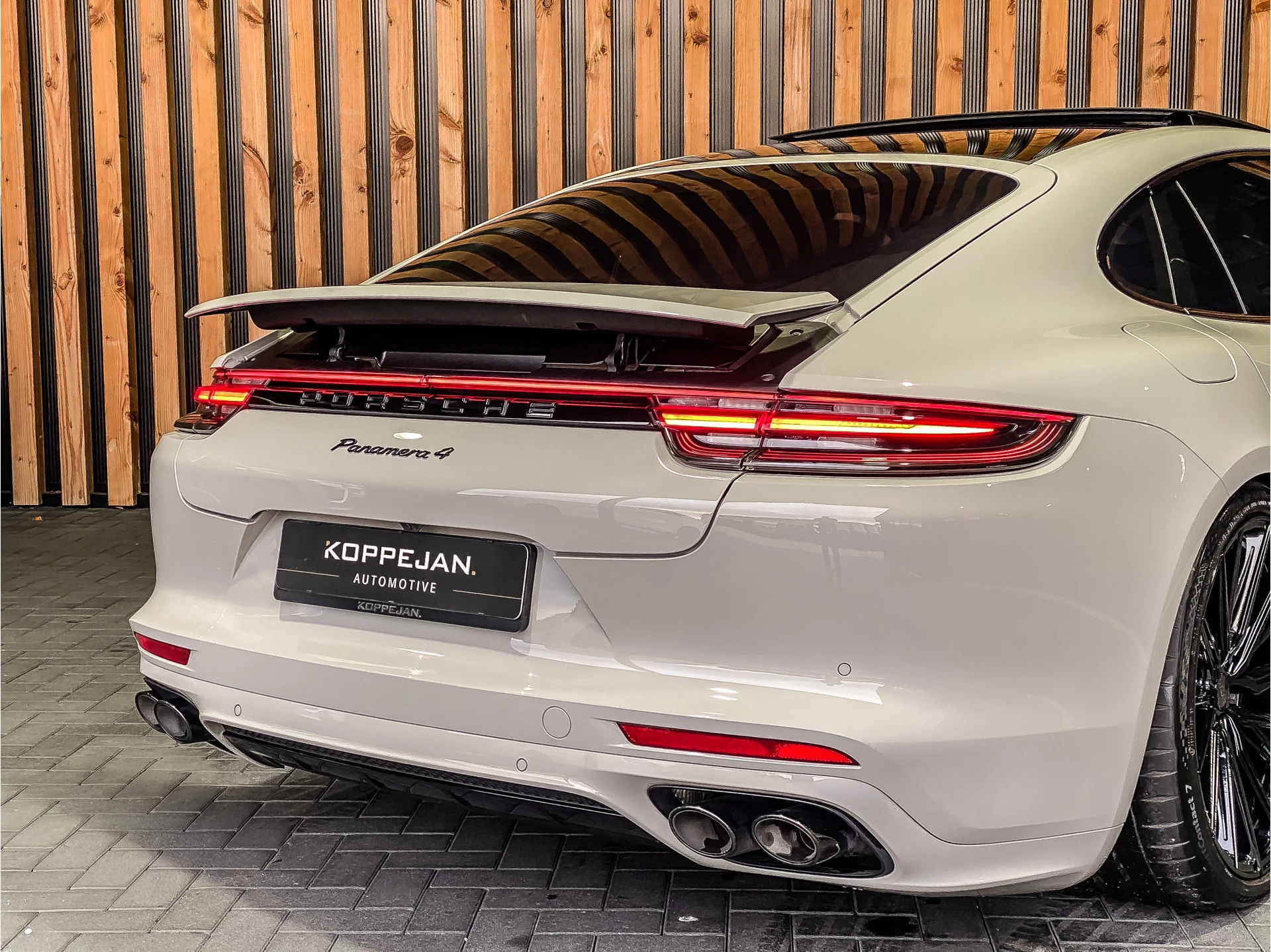 Hoofdafbeelding Porsche Panamera
