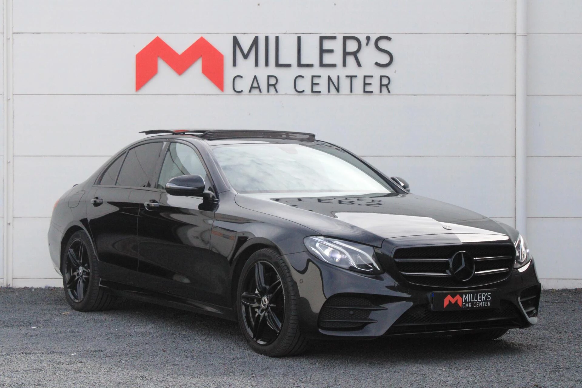 Hoofdafbeelding Mercedes-Benz E-Klasse