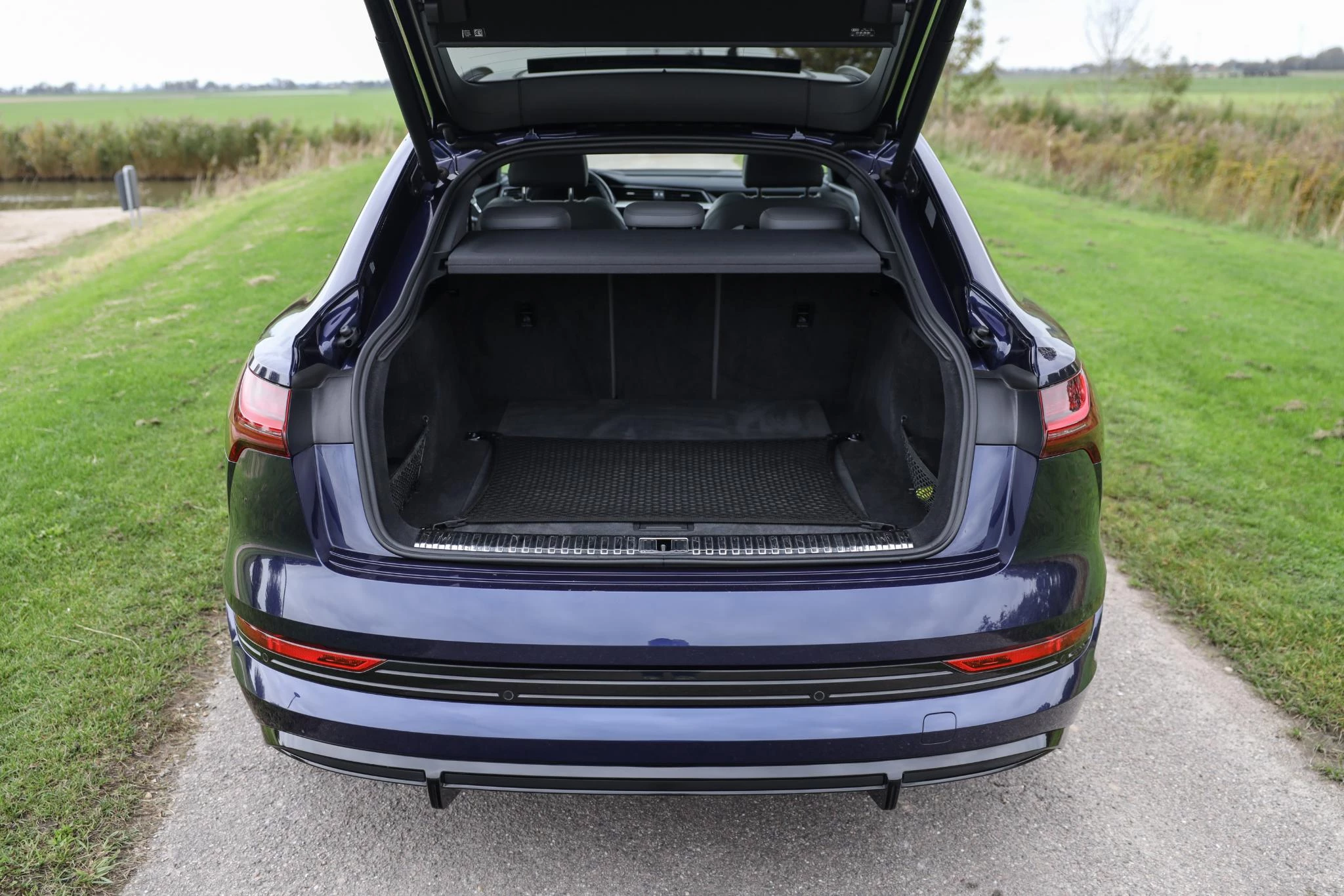 Hoofdafbeelding Audi e-tron