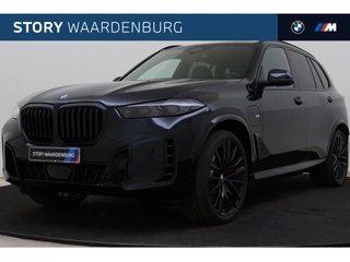 BMW X5 xDrive50e M Sport Automaat / Trekhaak / Panoramadak Sky Lounge / Comfortstoelen / Comfort Access / Harman Kardon / Parking Assistant Professional
