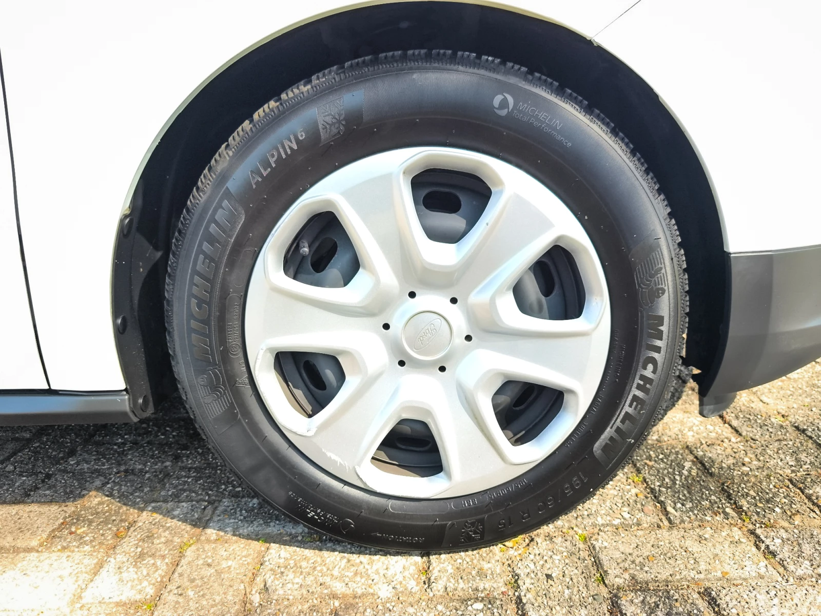 Hoofdafbeelding Ford Transit Courier