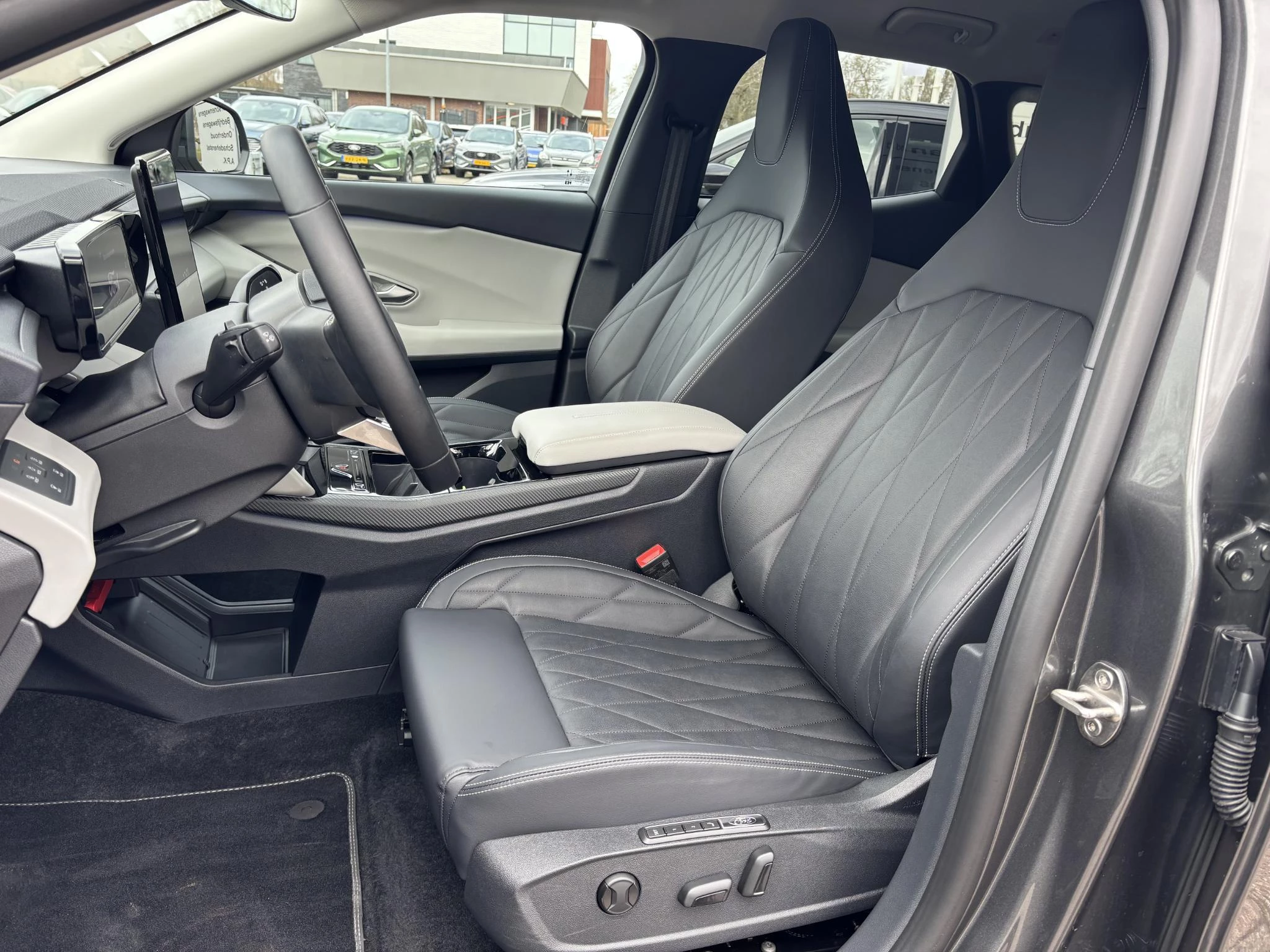 Hoofdafbeelding Ford Explorer